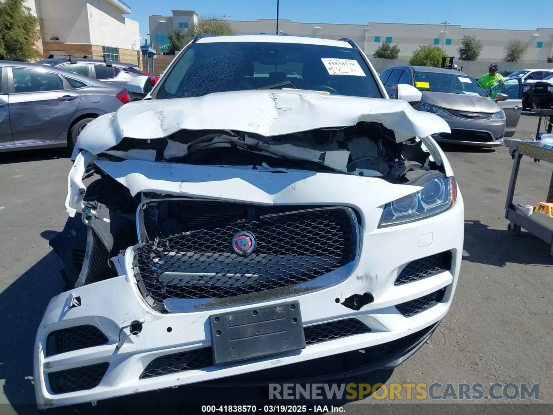 12 Photograph of a damaged car SADCK2FX9KA356228 JAGUAR F-PACE 2019