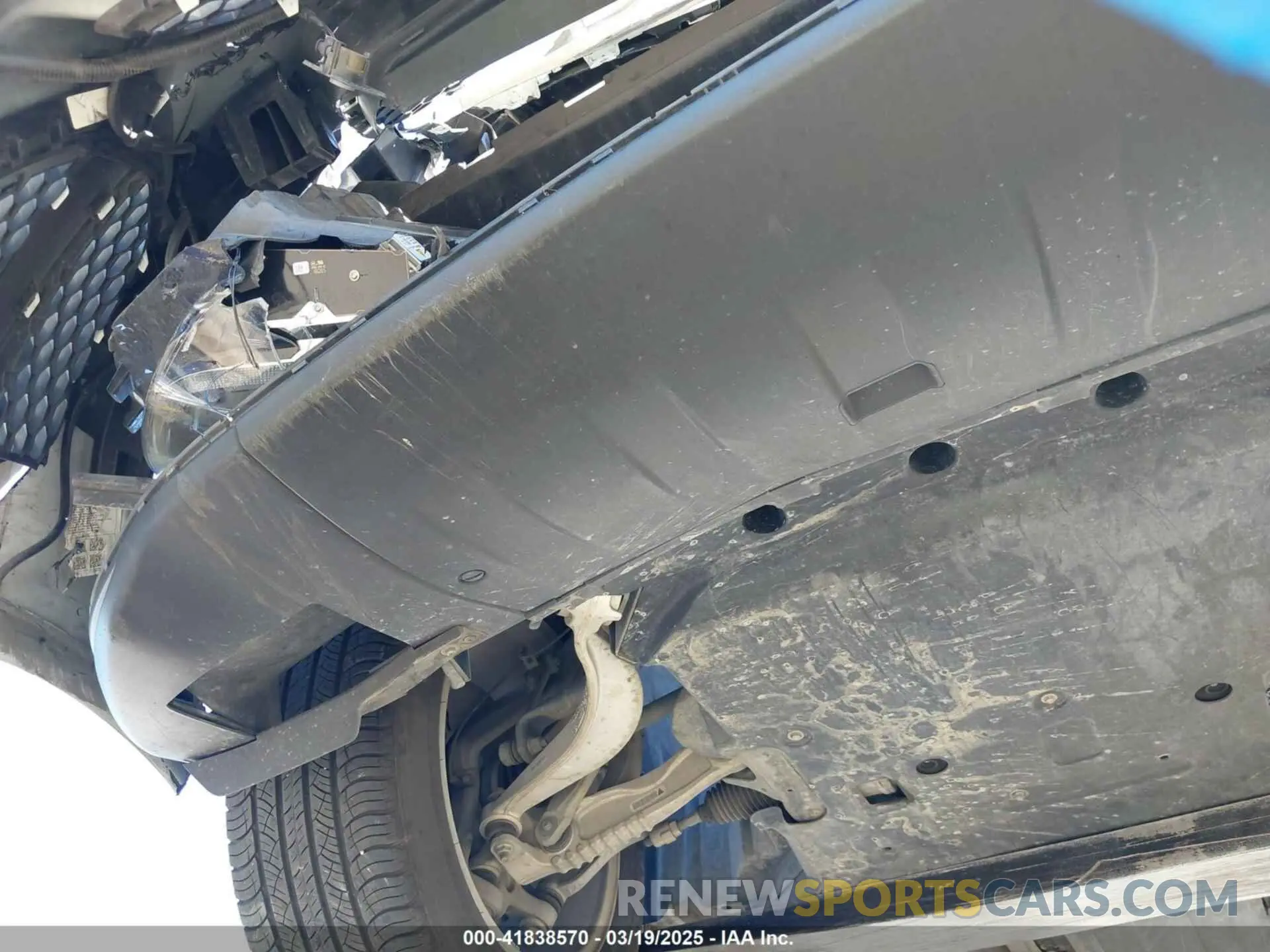 17 Photograph of a damaged car SADCK2FX9KA356228 JAGUAR F-PACE 2019