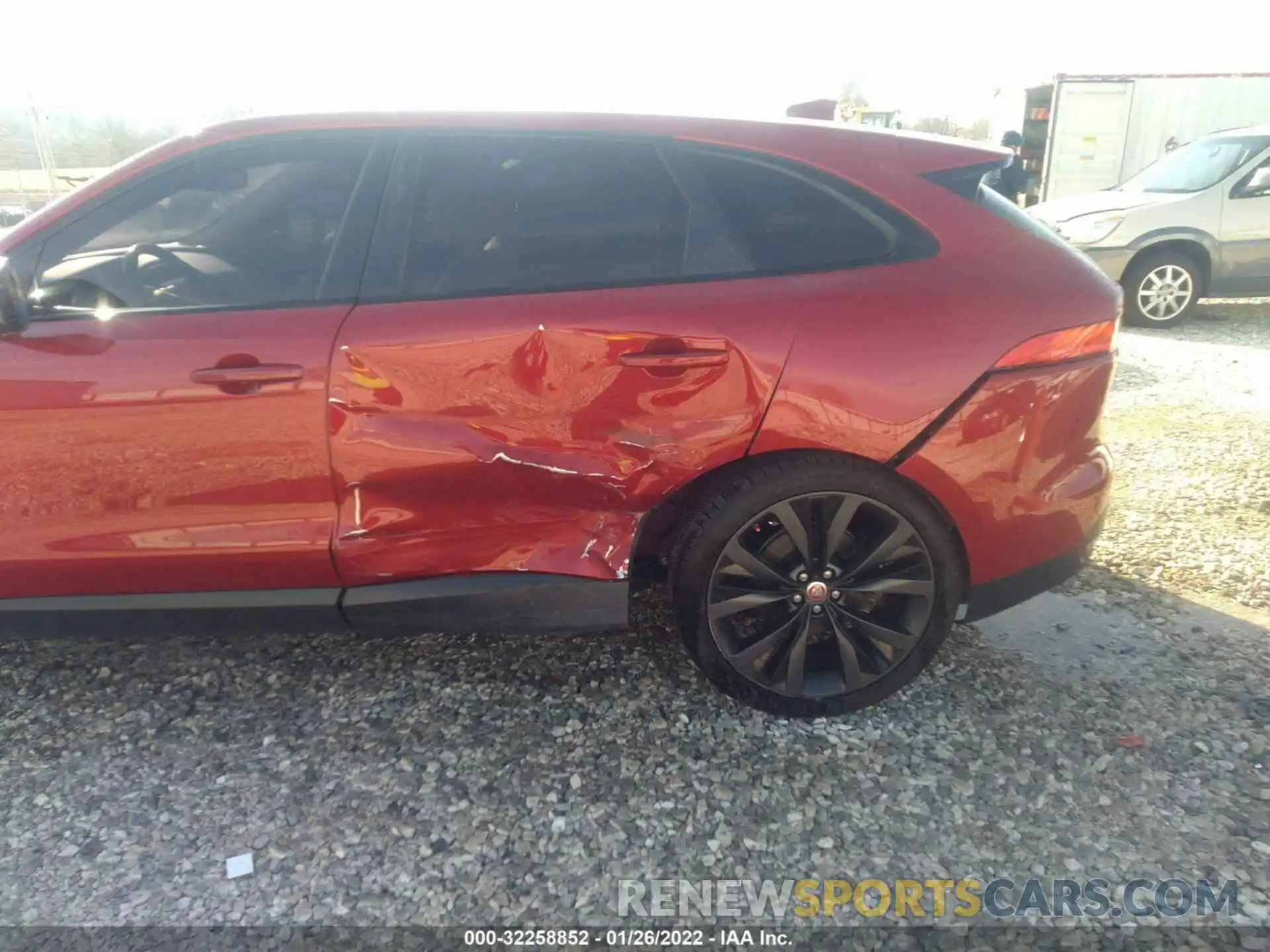 6 Photograph of a damaged car SADCK2FX9KA394039 JAGUAR F-PACE 2019