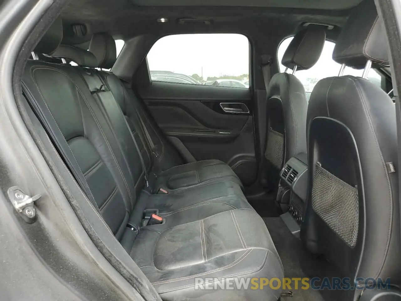 11 Photograph of a damaged car SADCK2FXXKA353600 JAGUAR F-PACE 2019
