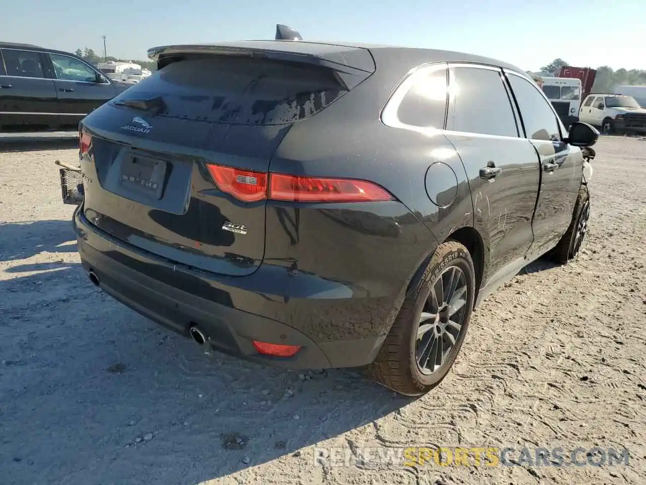 4 Photograph of a damaged car SADCK2GX0KA390315 JAGUAR F-PACE 2019