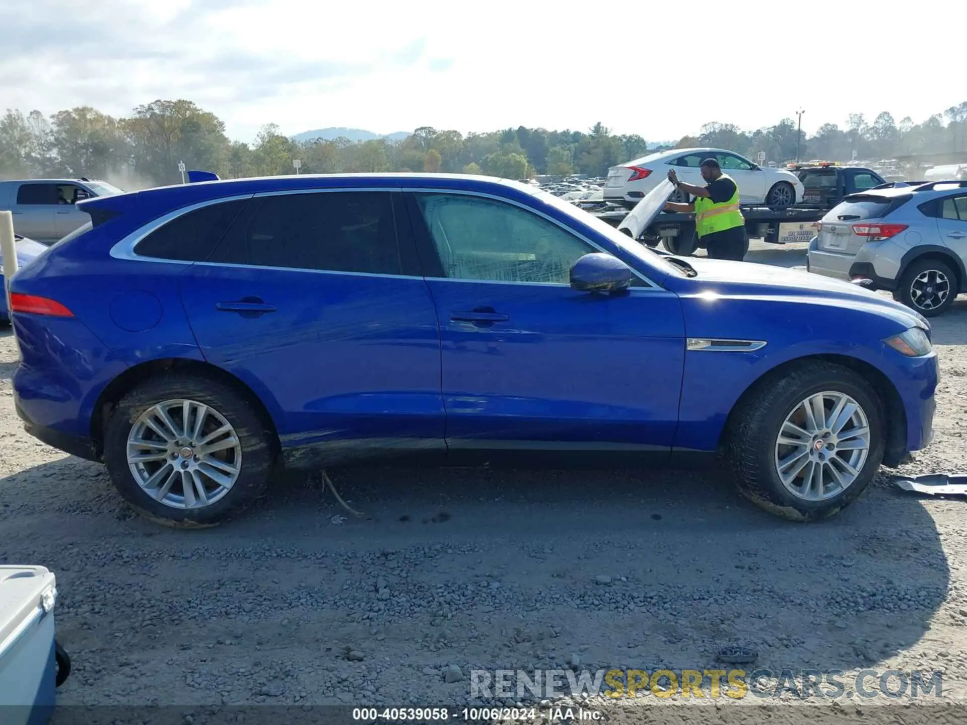 13 Photograph of a damaged car SADCK2GX0KA390329 JAGUAR F-PACE 2019