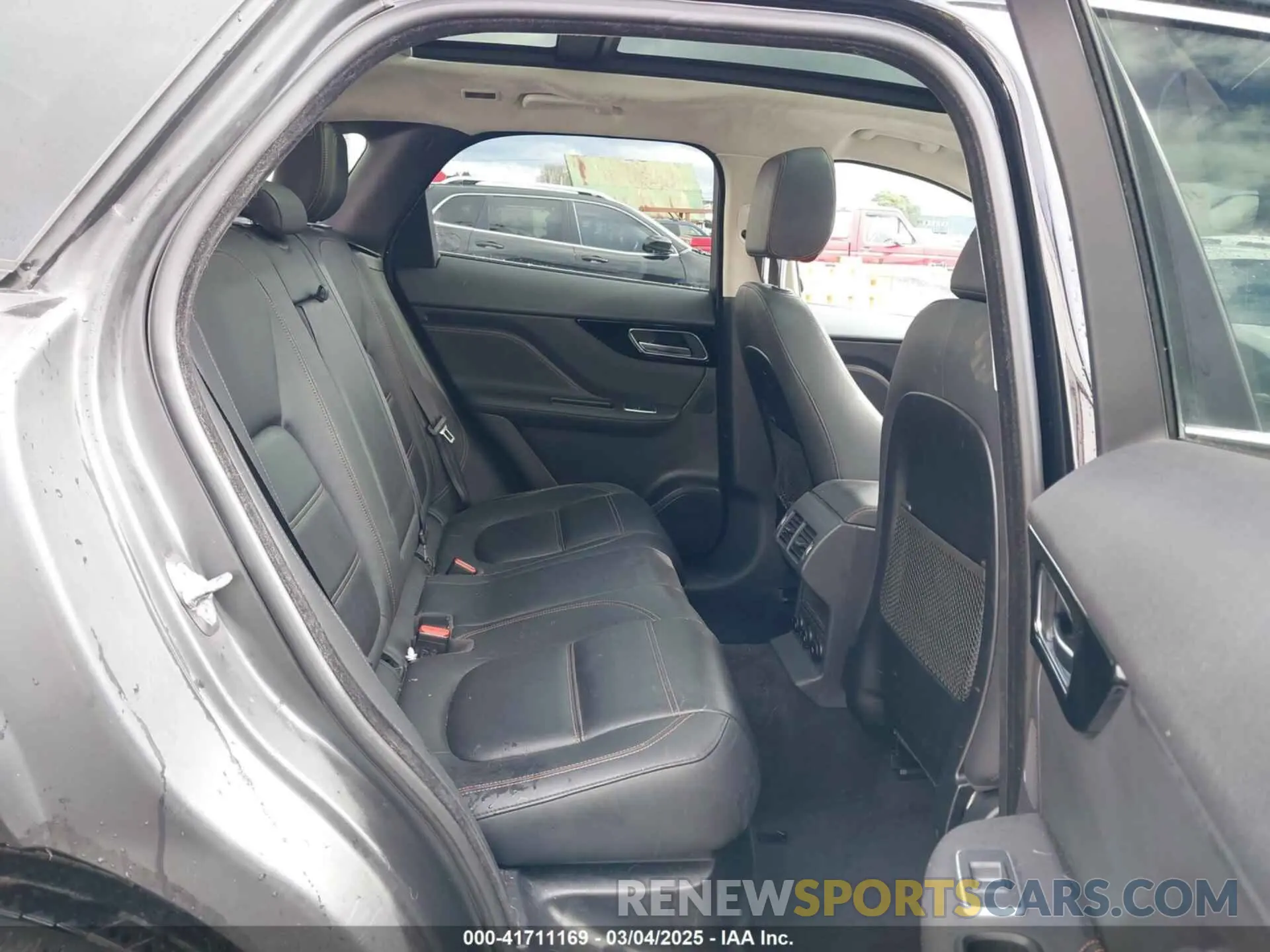 8 Photograph of a damaged car SADCK2GX1KA391800 JAGUAR F-PACE 2019