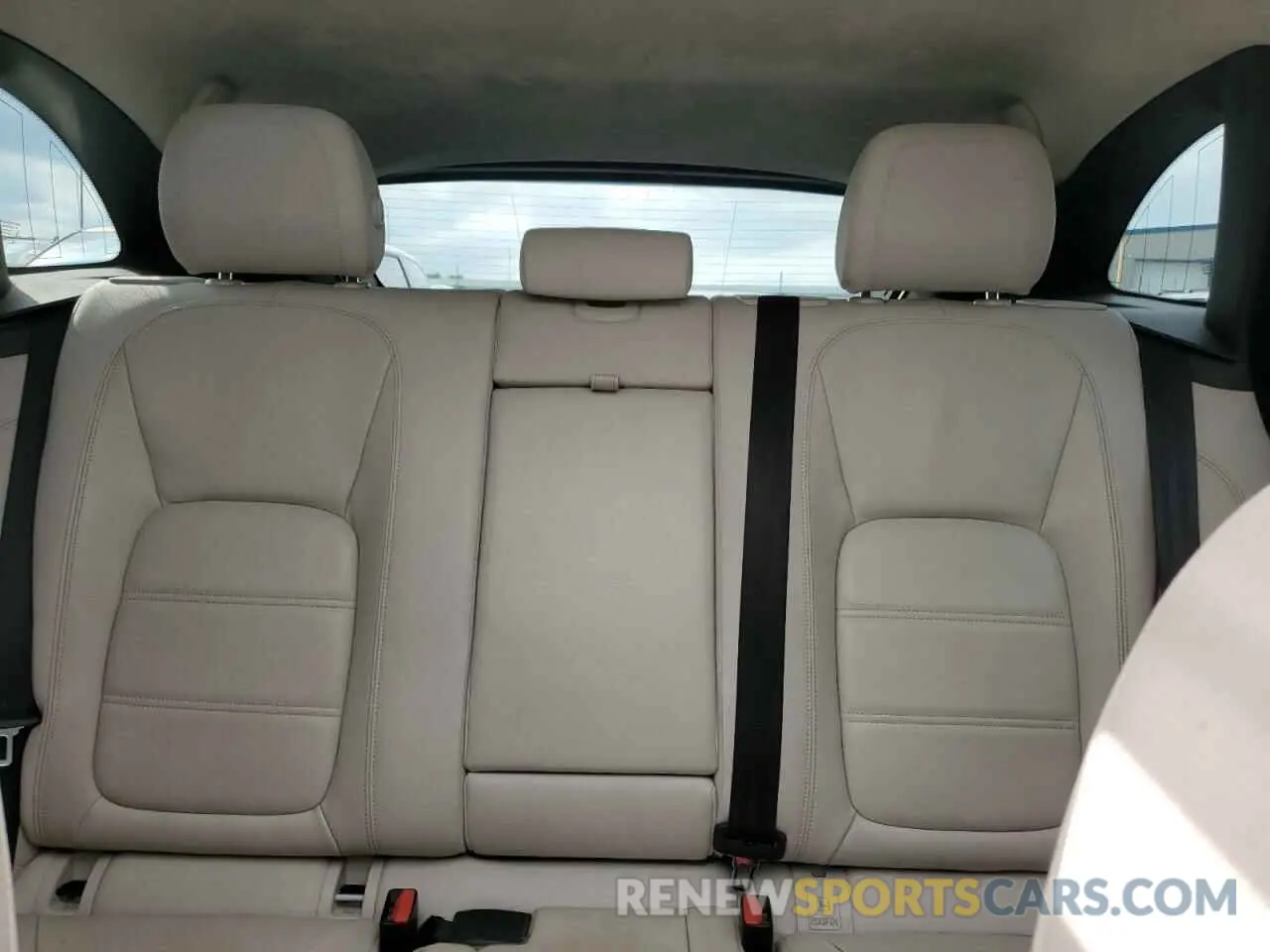 10 Photograph of a damaged car SADCK2GX3KA395217 JAGUAR F-PACE 2019