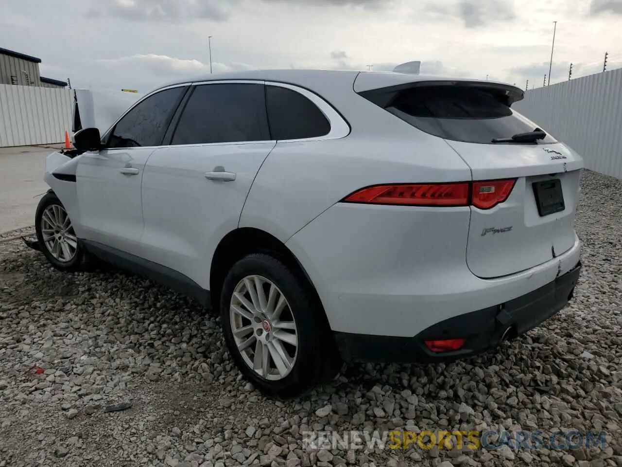 2 Photograph of a damaged car SADCK2GX3KA395217 JAGUAR F-PACE 2019