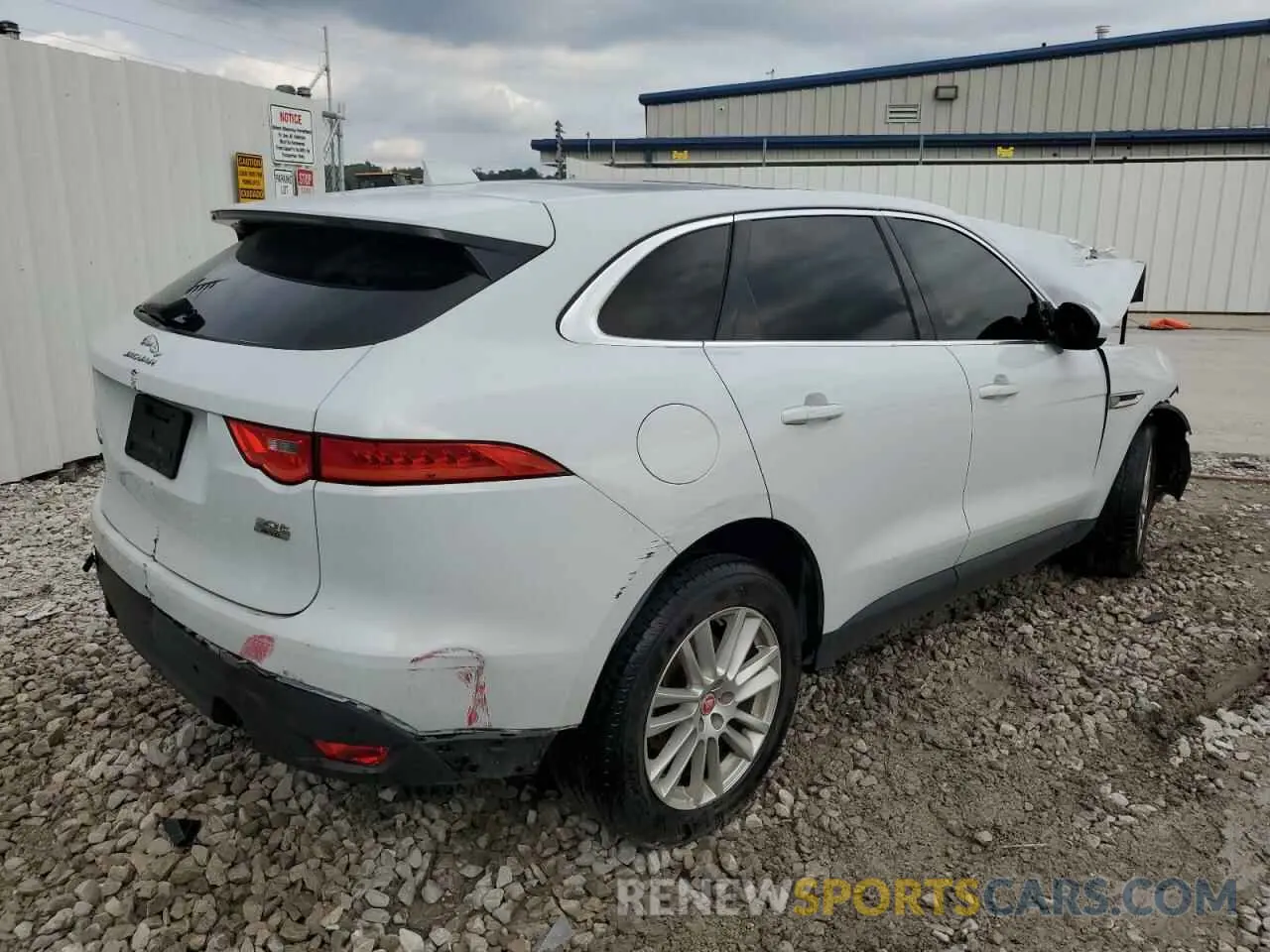 3 Photograph of a damaged car SADCK2GX3KA395217 JAGUAR F-PACE 2019