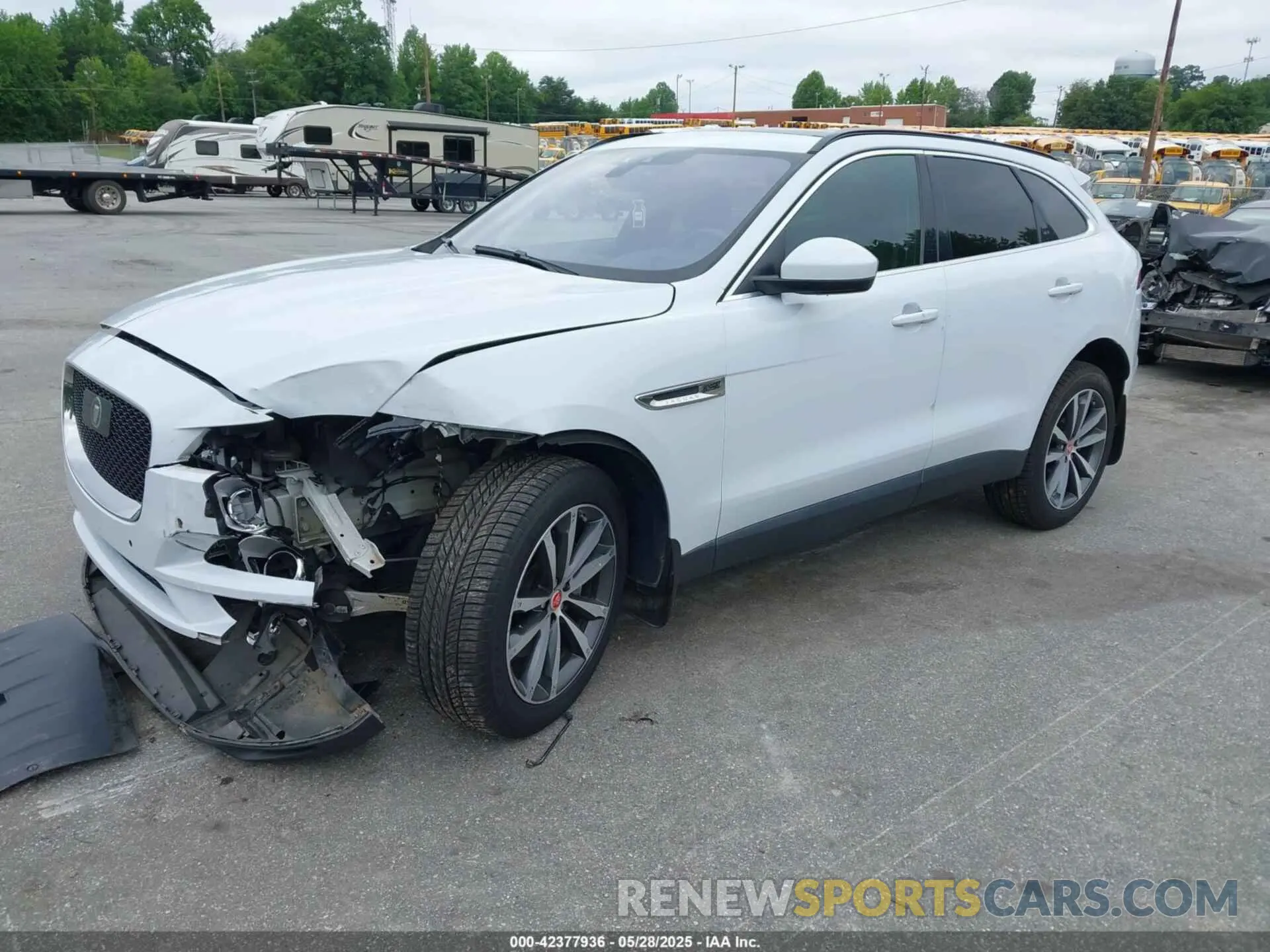 2 Photograph of a damaged car SADCK2GX3KA602396 JAGUAR F-PACE 2019