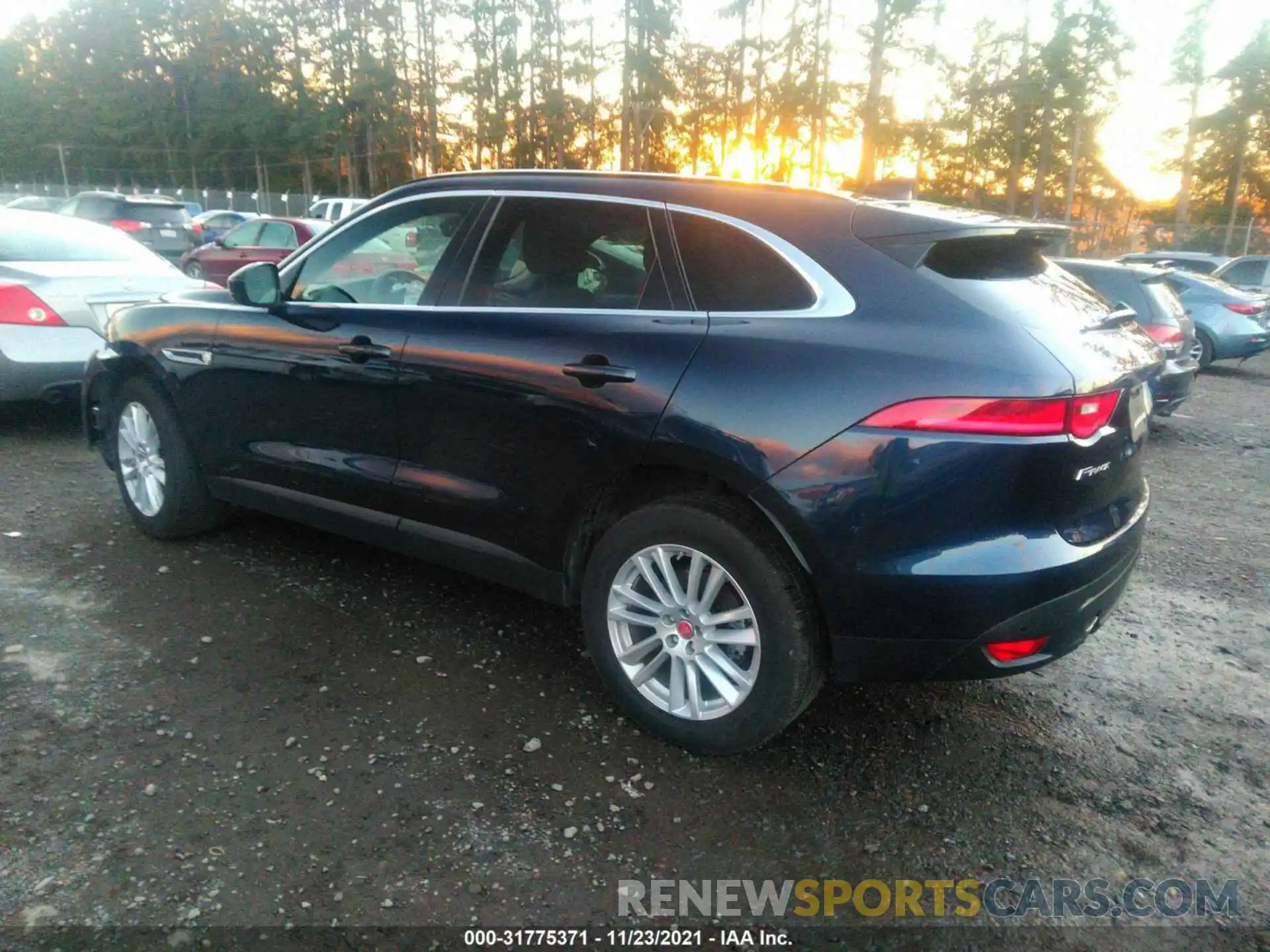 3 Photograph of a damaged car SADCK2GX5KA357701 JAGUAR F-PACE 2019