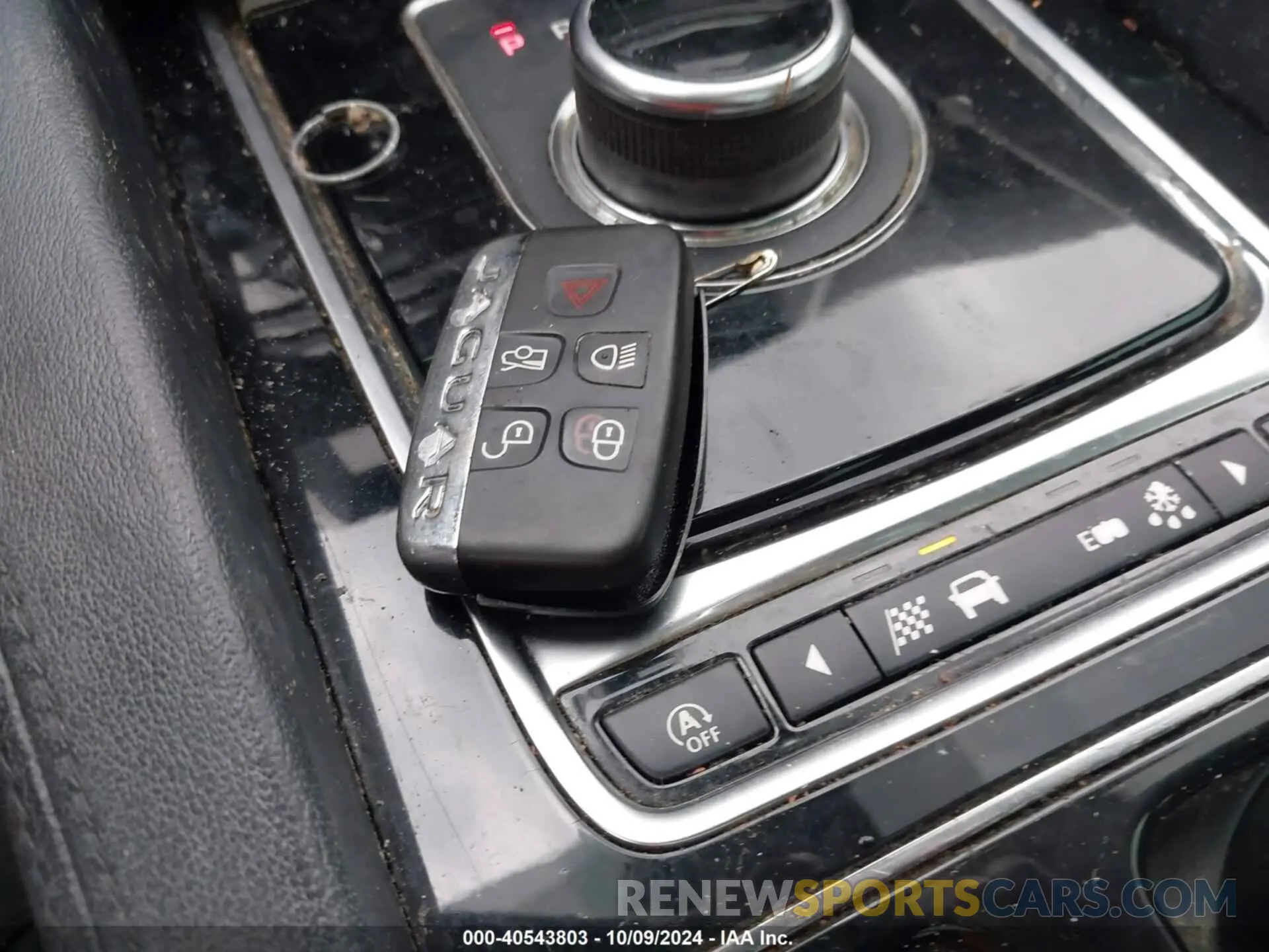 11 Photograph of a damaged car SADCK2GX6KA390884 JAGUAR F-PACE 2019