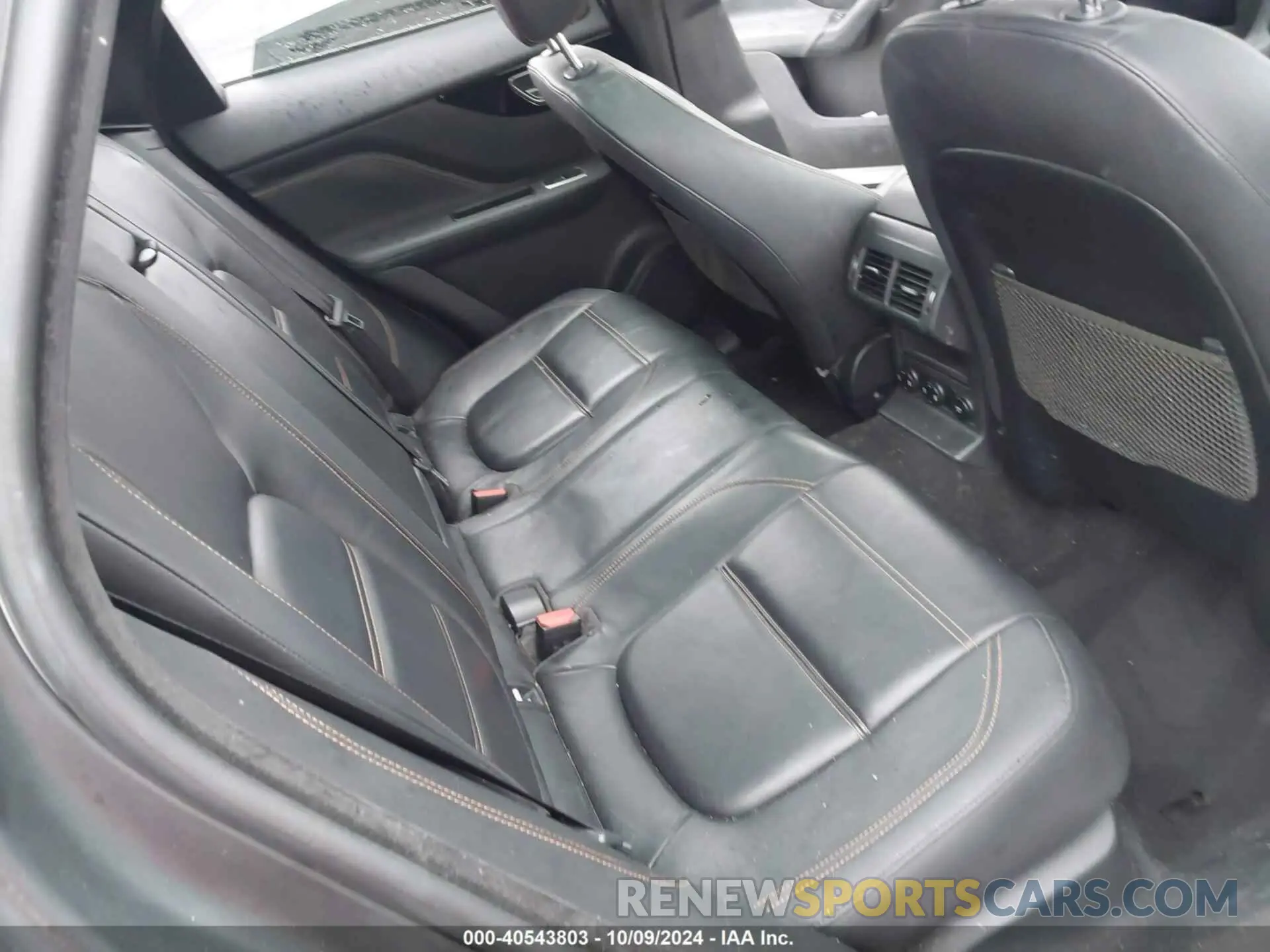 8 Photograph of a damaged car SADCK2GX6KA390884 JAGUAR F-PACE 2019