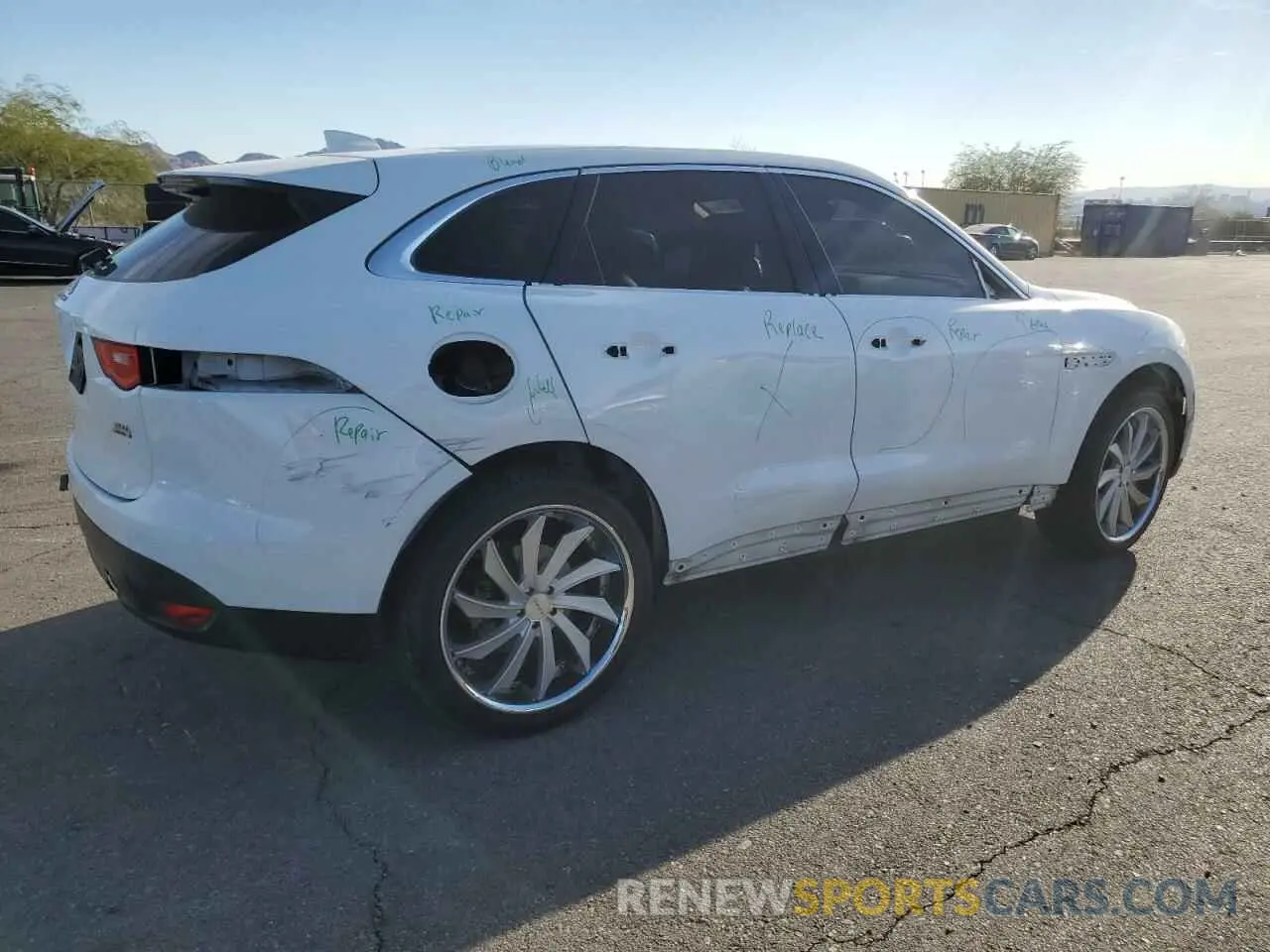 3 Photograph of a damaged car SADCK2GX8KA369003 JAGUAR F-PACE 2019
