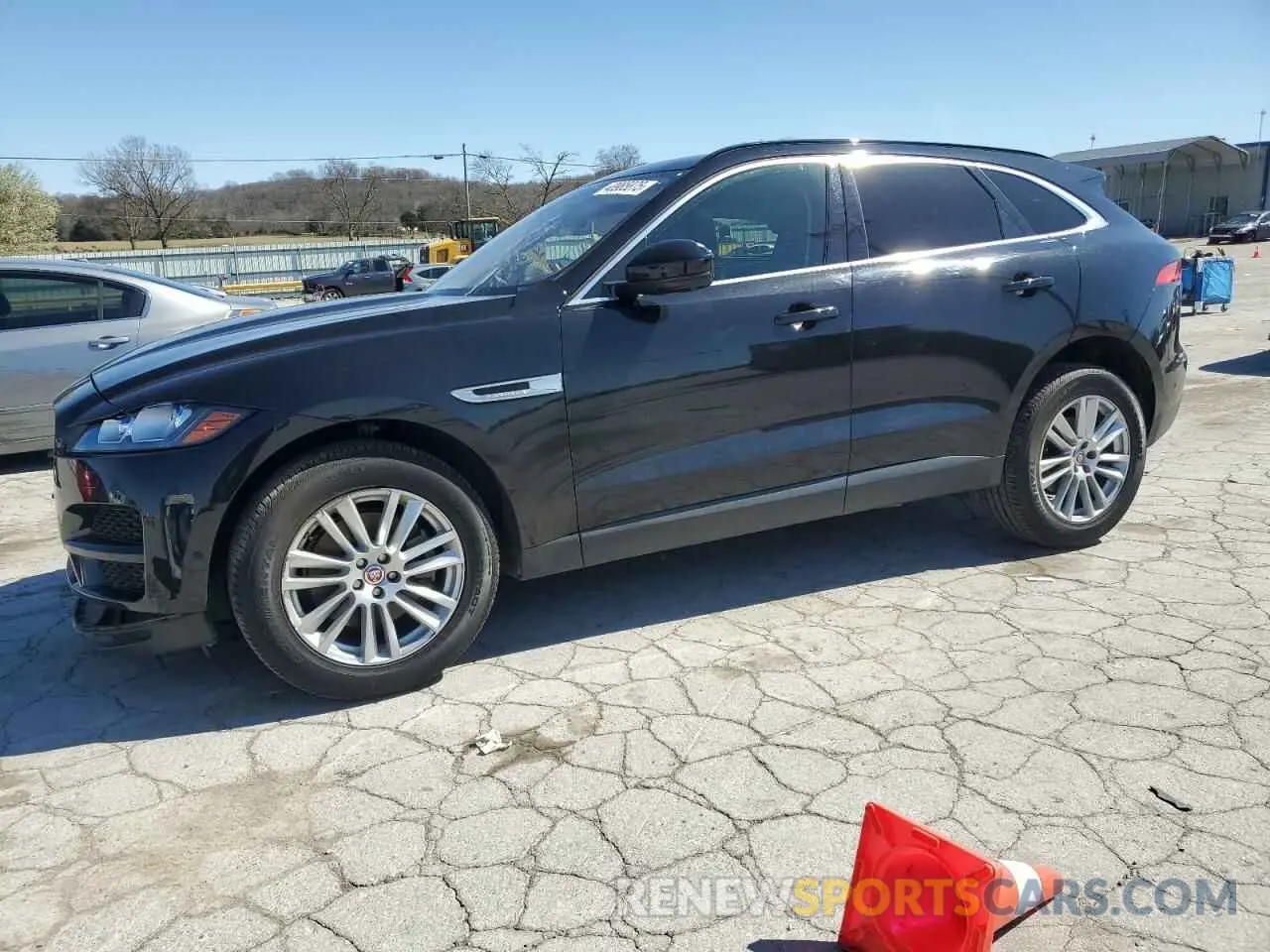 1 Photograph of a damaged car SADCK2GX9KA368541 JAGUAR F-PACE 2019