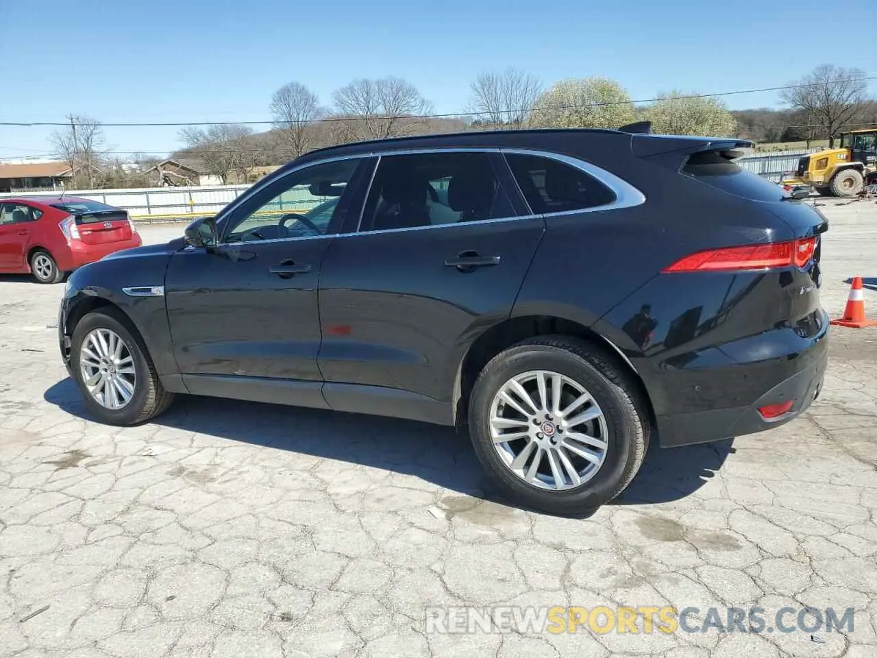 2 Photograph of a damaged car SADCK2GX9KA368541 JAGUAR F-PACE 2019