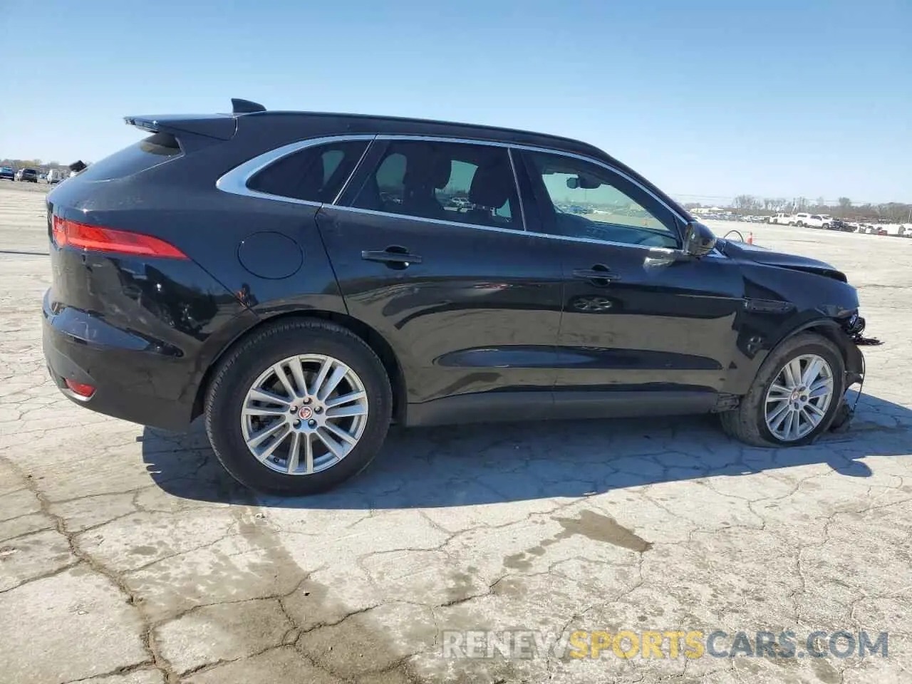 3 Photograph of a damaged car SADCK2GX9KA368541 JAGUAR F-PACE 2019