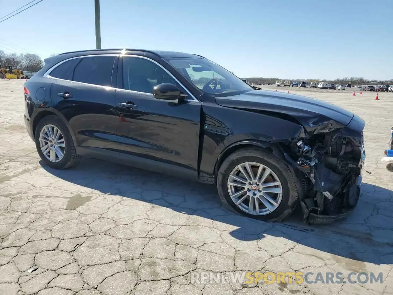 4 Photograph of a damaged car SADCK2GX9KA368541 JAGUAR F-PACE 2019