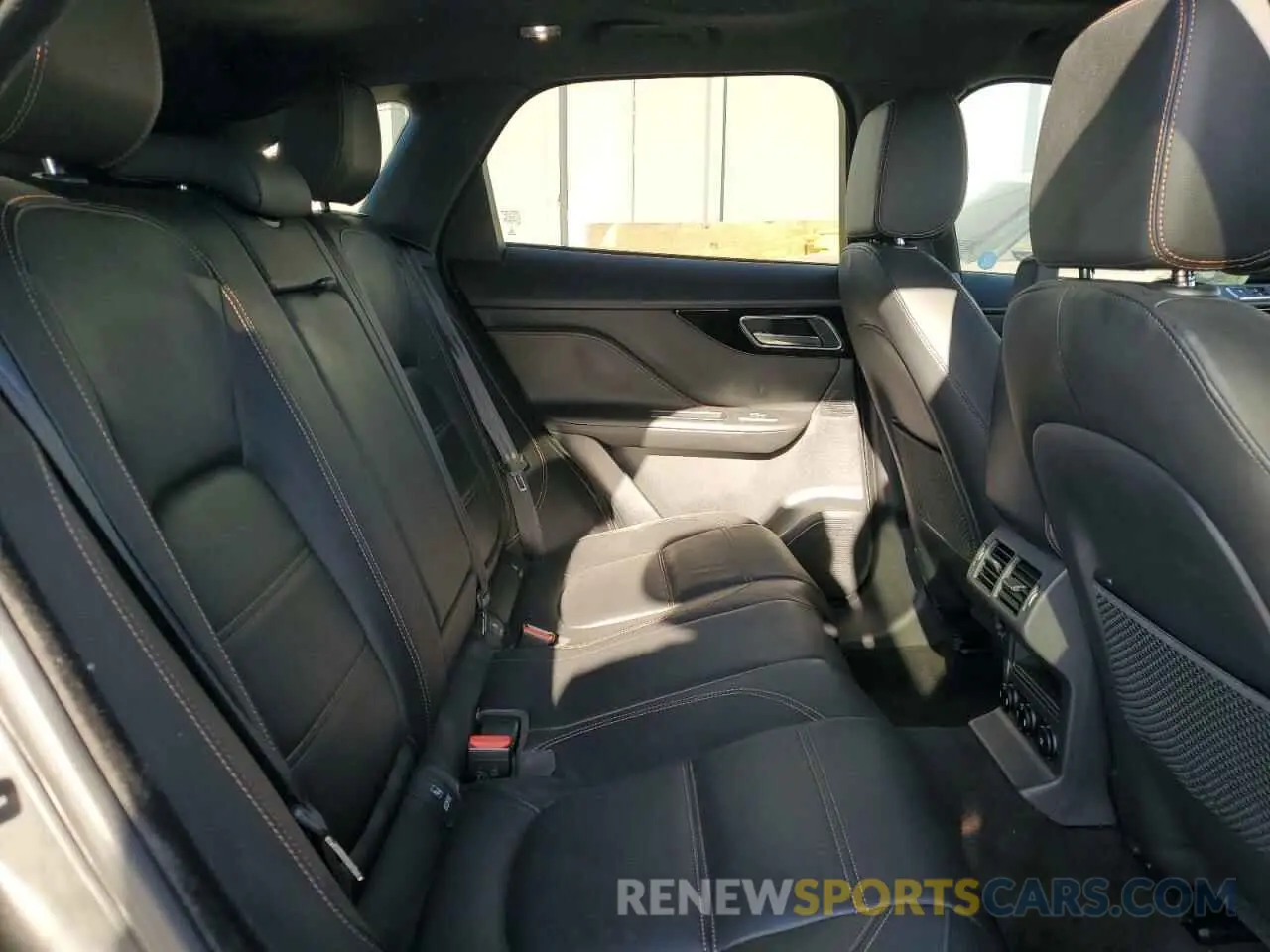 12 Photograph of a damaged car SADCK2GXXKA606848 JAGUAR F-PACE 2019