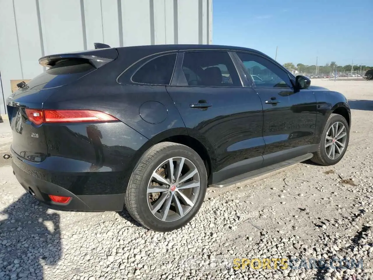 3 Photograph of a damaged car SADCK2GXXKA606848 JAGUAR F-PACE 2019