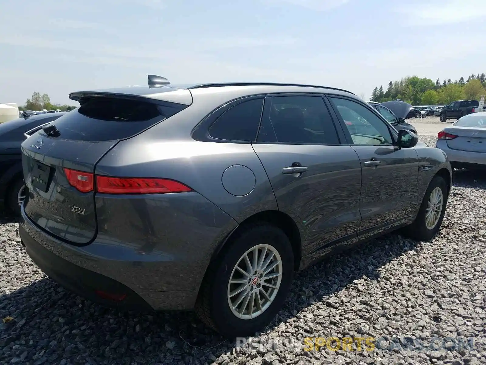 4 Photograph of a damaged car SADCL2FN3KA393996 JAGUAR F-PACE 2019