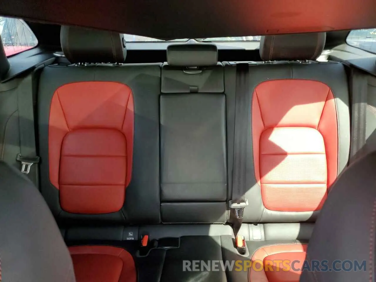 10 Photograph of a damaged car SADCL2FX2KA361879 JAGUAR F-PACE 2019