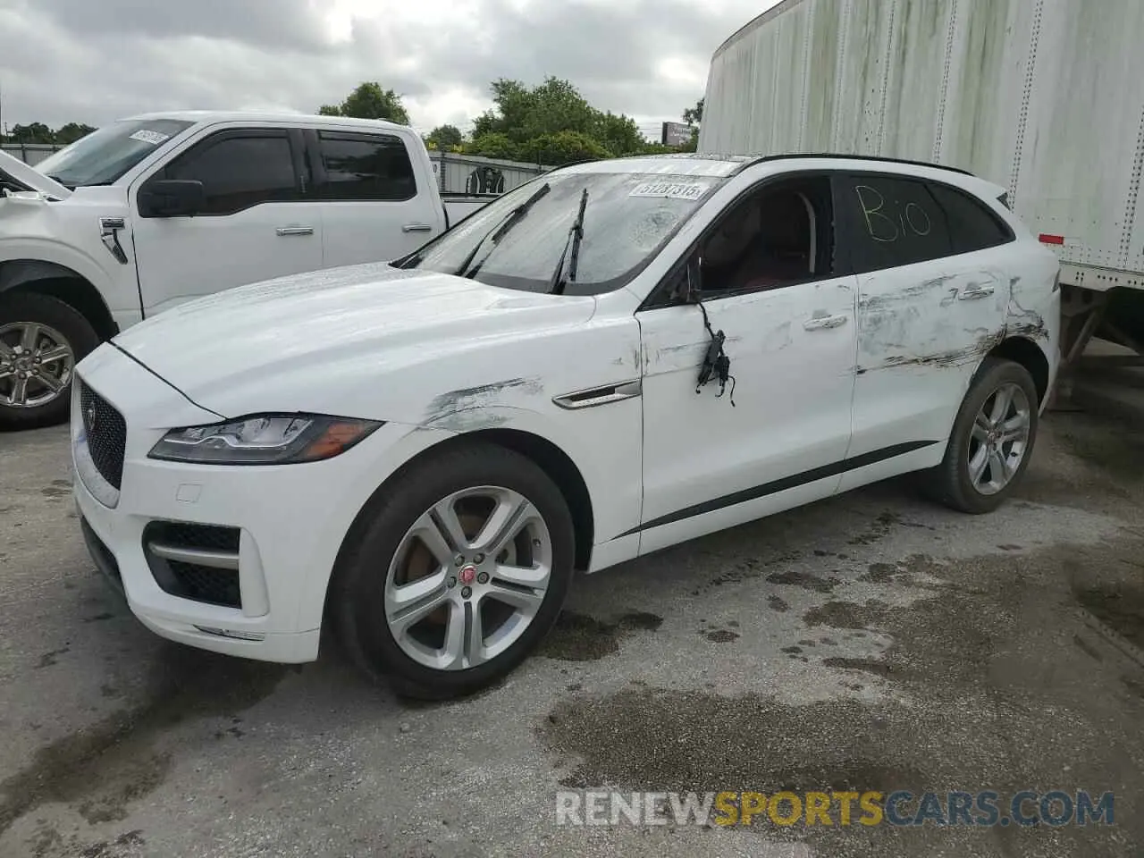 1 Photograph of a damaged car SADCL2FX3KA352611 JAGUAR F-PACE 2019