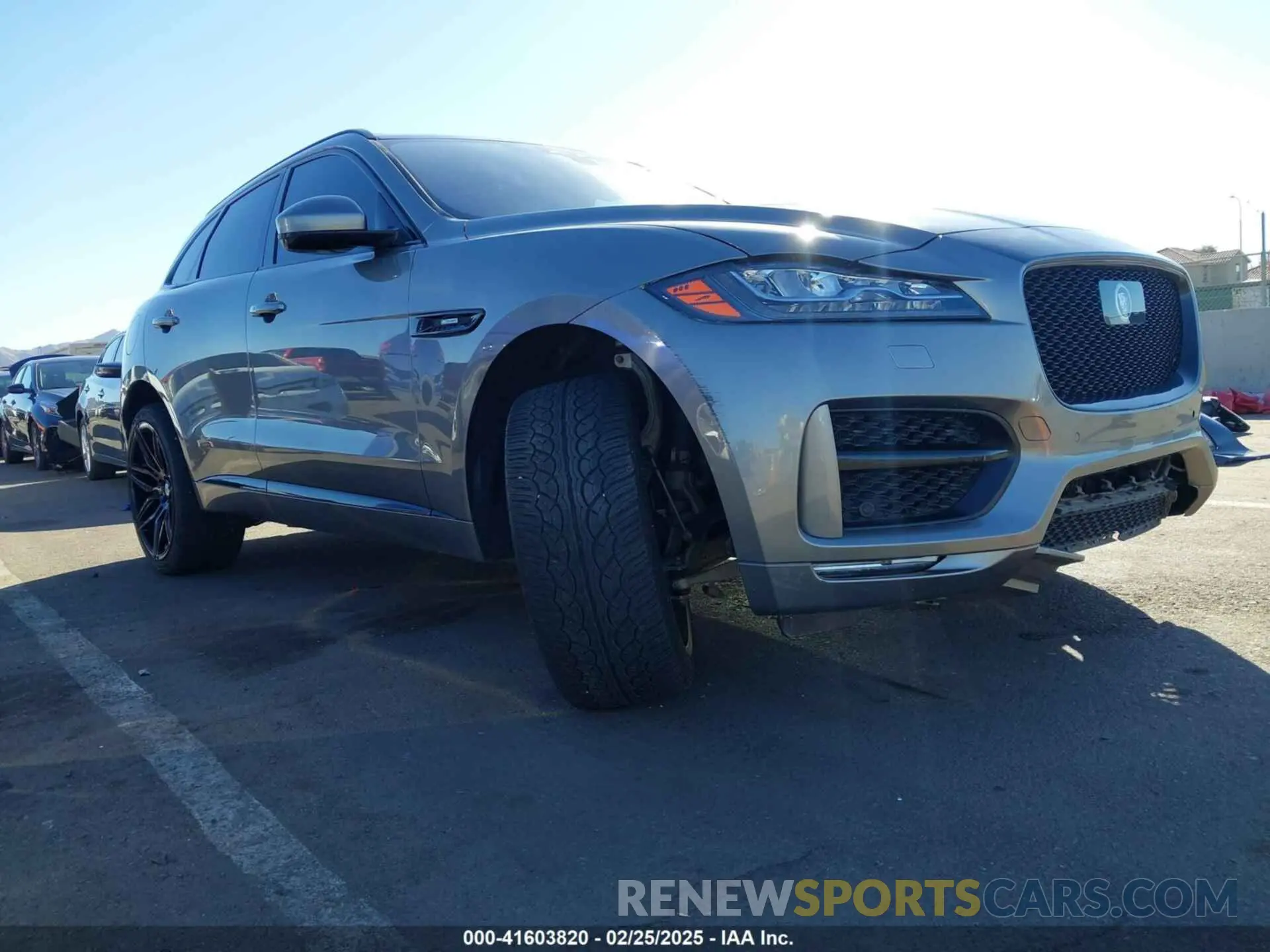 1 Photograph of a damaged car SADCL2GX6KA368347 JAGUAR F-PACE 2019