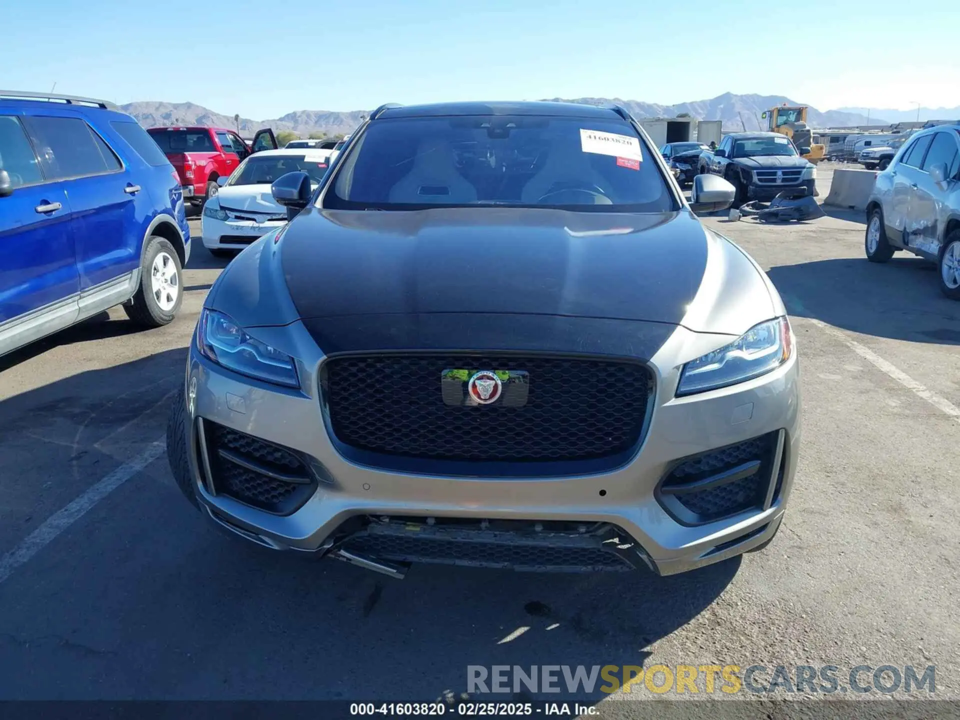 12 Photograph of a damaged car SADCL2GX6KA368347 JAGUAR F-PACE 2019