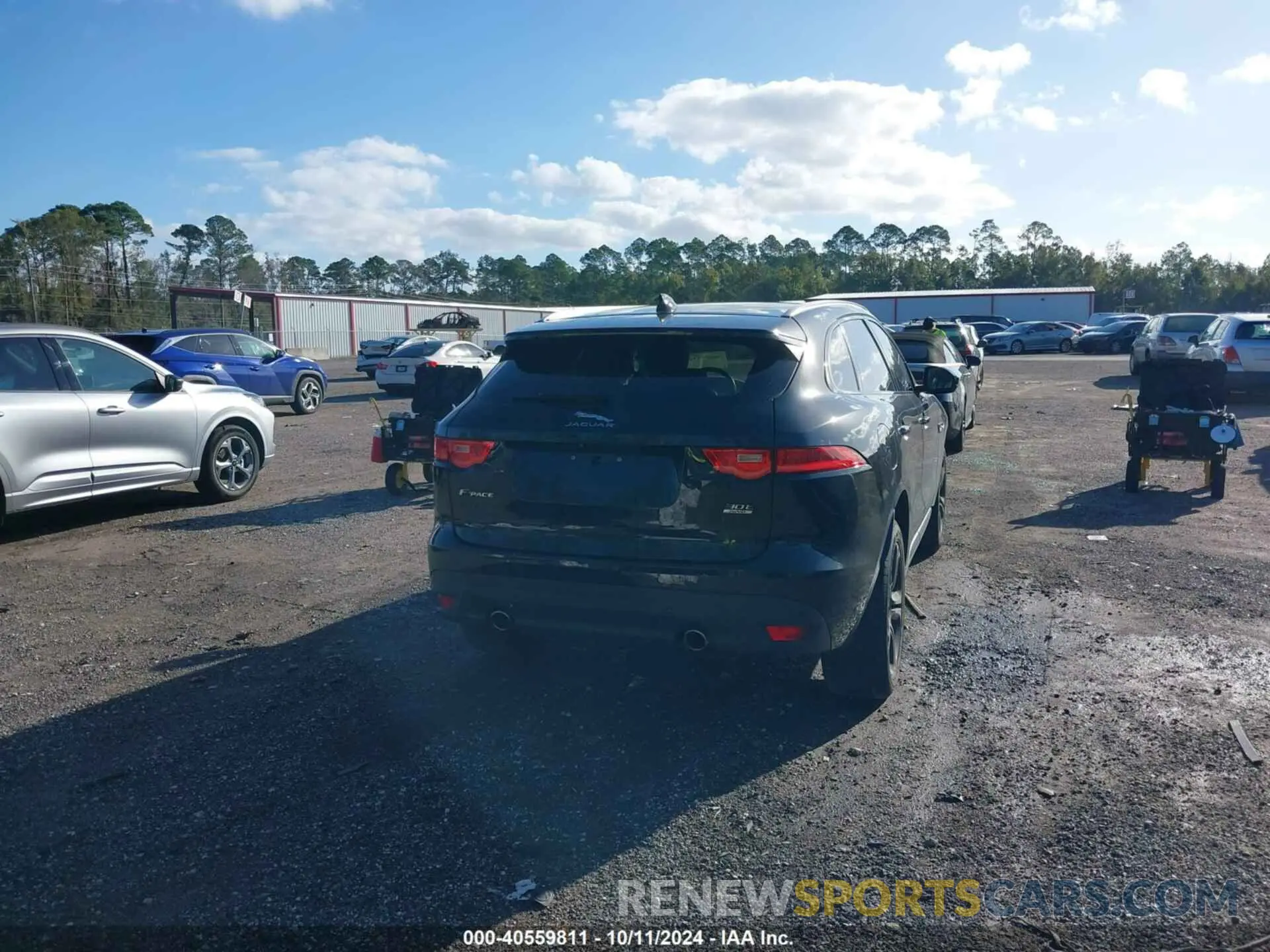 4 Photograph of a damaged car SADCL2GX6KA394382 JAGUAR F-PACE 2019