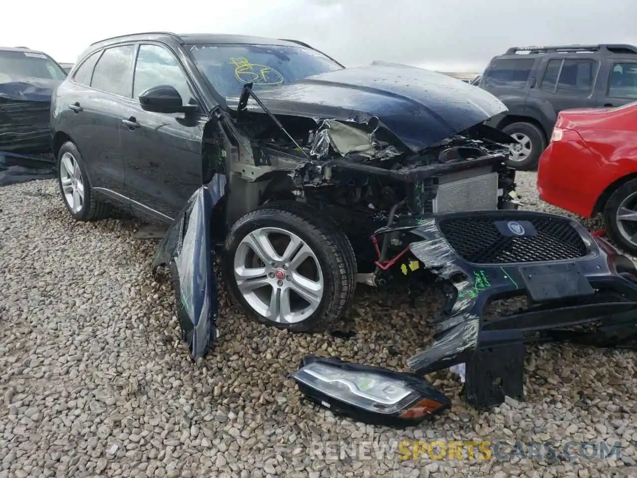 1 Photograph of a damaged car SADCL2GX7KA397078 JAGUAR F-PACE 2019