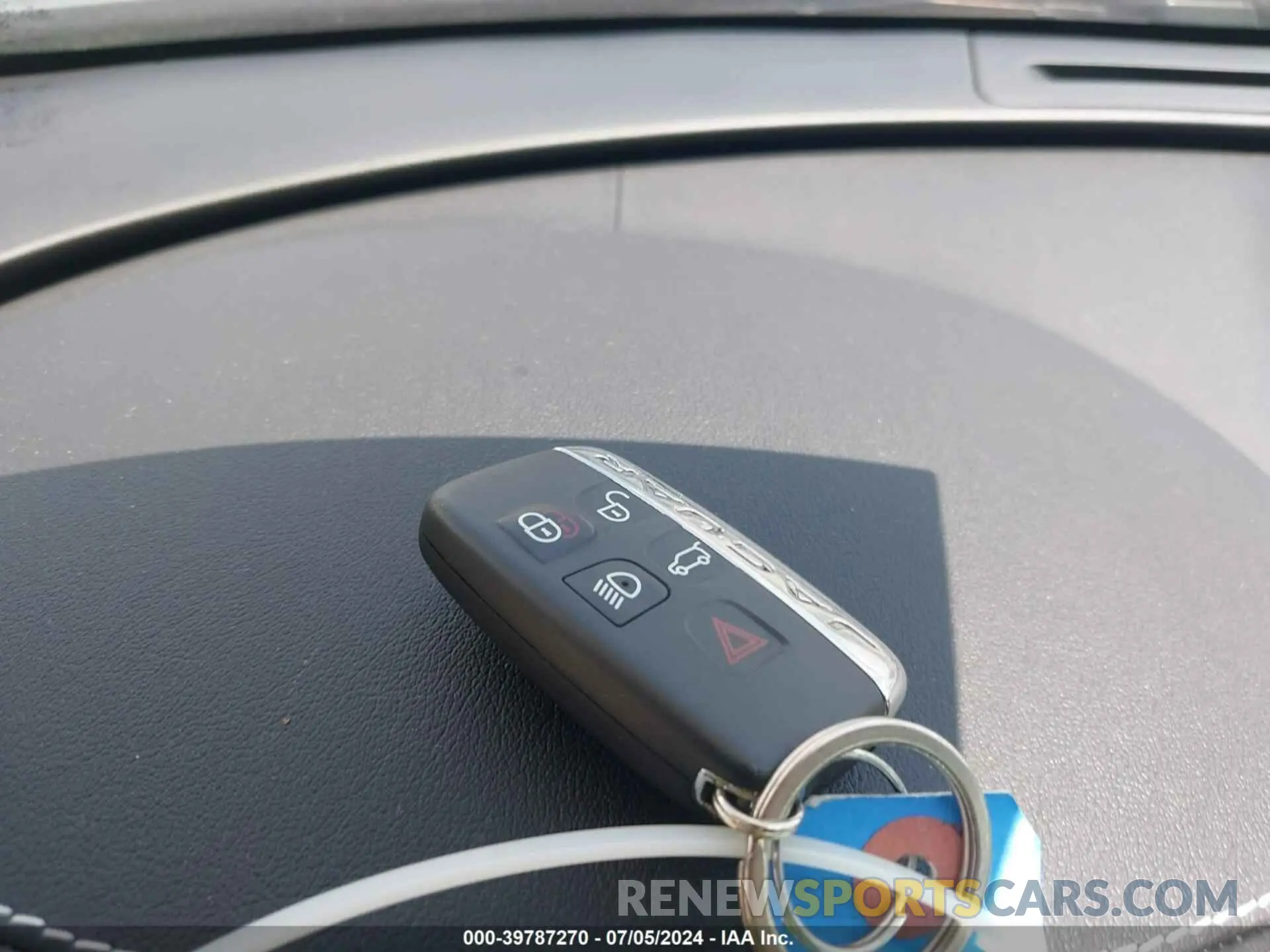 11 Photograph of a damaged car SADCL2GXXKA398371 JAGUAR F-PACE 2019