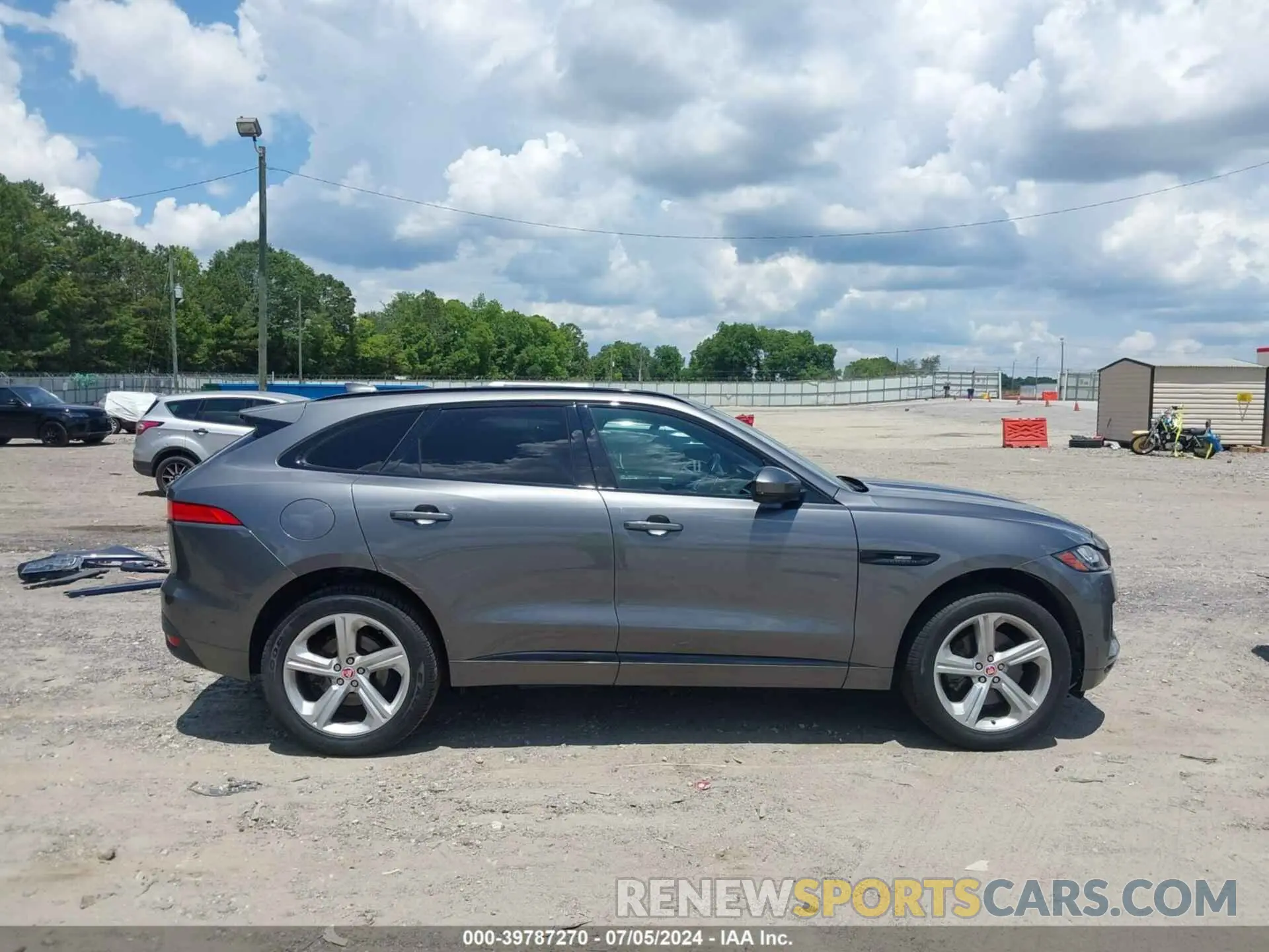 14 Photograph of a damaged car SADCL2GXXKA398371 JAGUAR F-PACE 2019