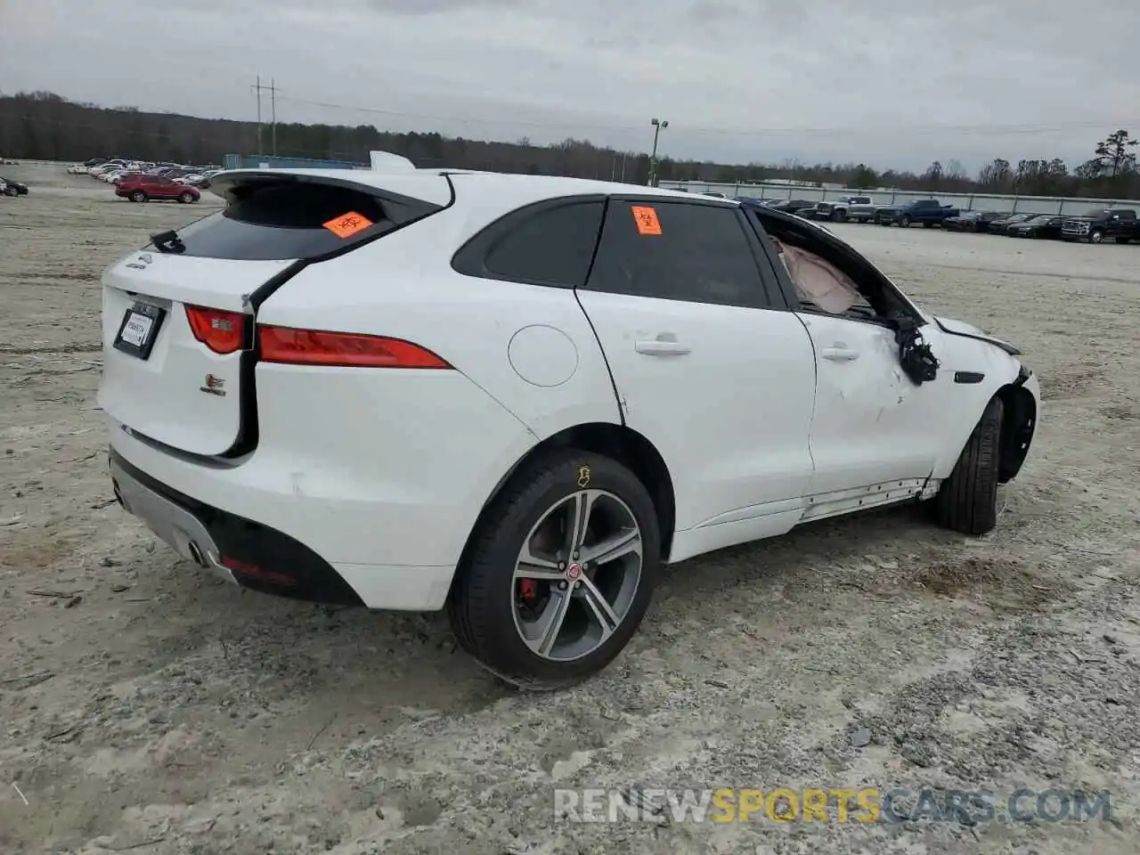 3 Photograph of a damaged car SADCM2FV1KA392682 JAGUAR F-PACE 2019