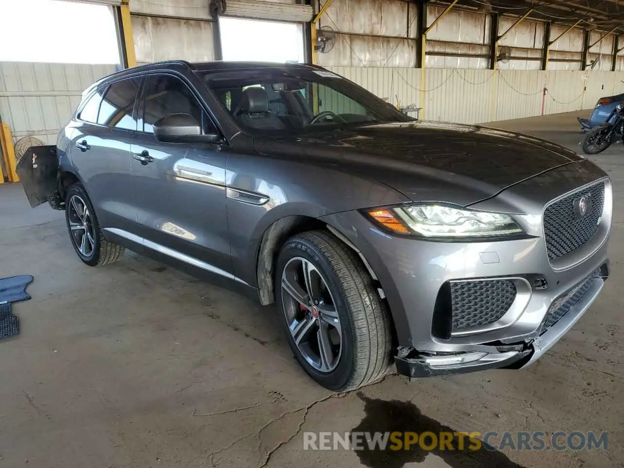 4 Photograph of a damaged car SADCM2FV1KA610717 JAGUAR F-PACE 2019