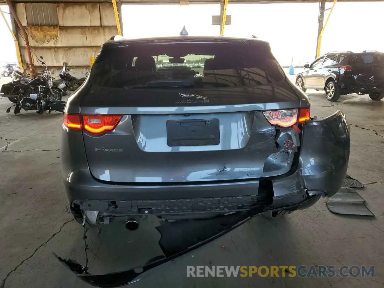 6 Photograph of a damaged car SADCM2FV1KA610717 JAGUAR F-PACE 2019