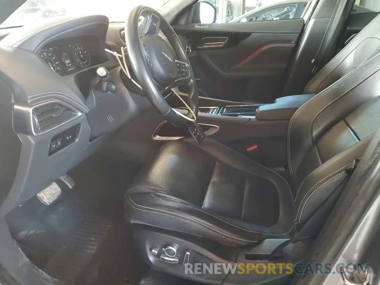 7 Photograph of a damaged car SADCM2FV1KA610717 JAGUAR F-PACE 2019