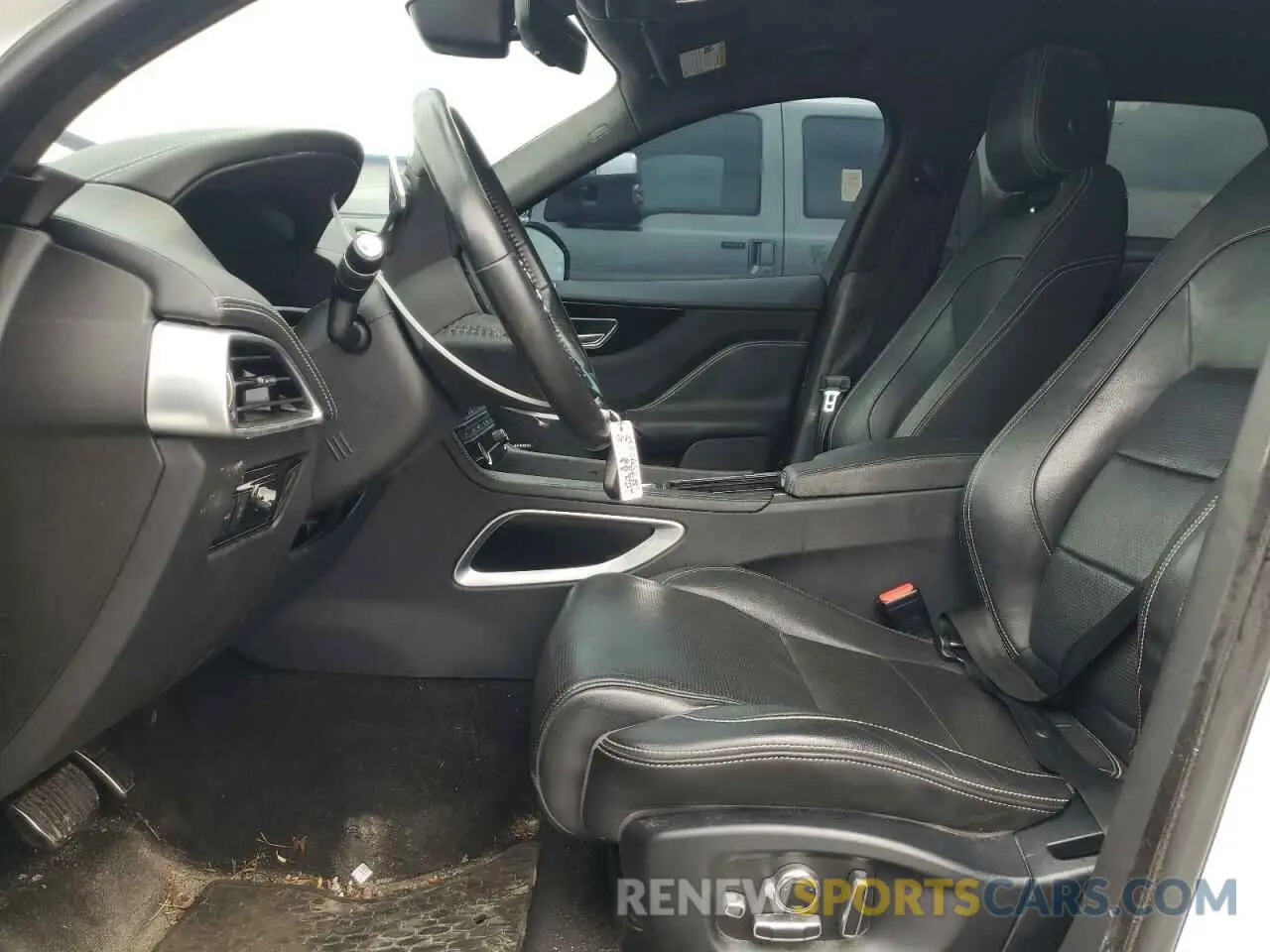 7 Photograph of a damaged car SADCM2FV1KA611009 JAGUAR F-PACE 2019