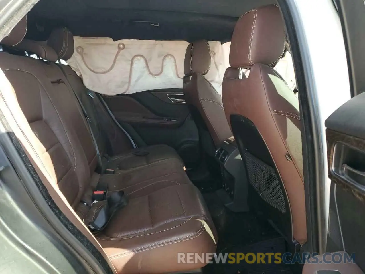 11 Photograph of a damaged car SADCM2FV2KA358900 JAGUAR F-PACE 2019