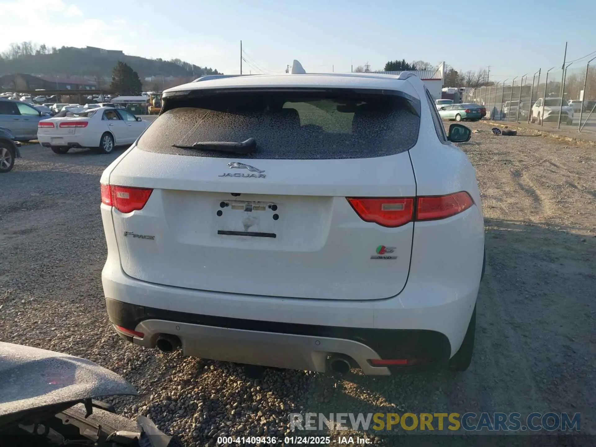 16 Photograph of a damaged car SADCM2FV2KA398507 JAGUAR F-PACE 2019