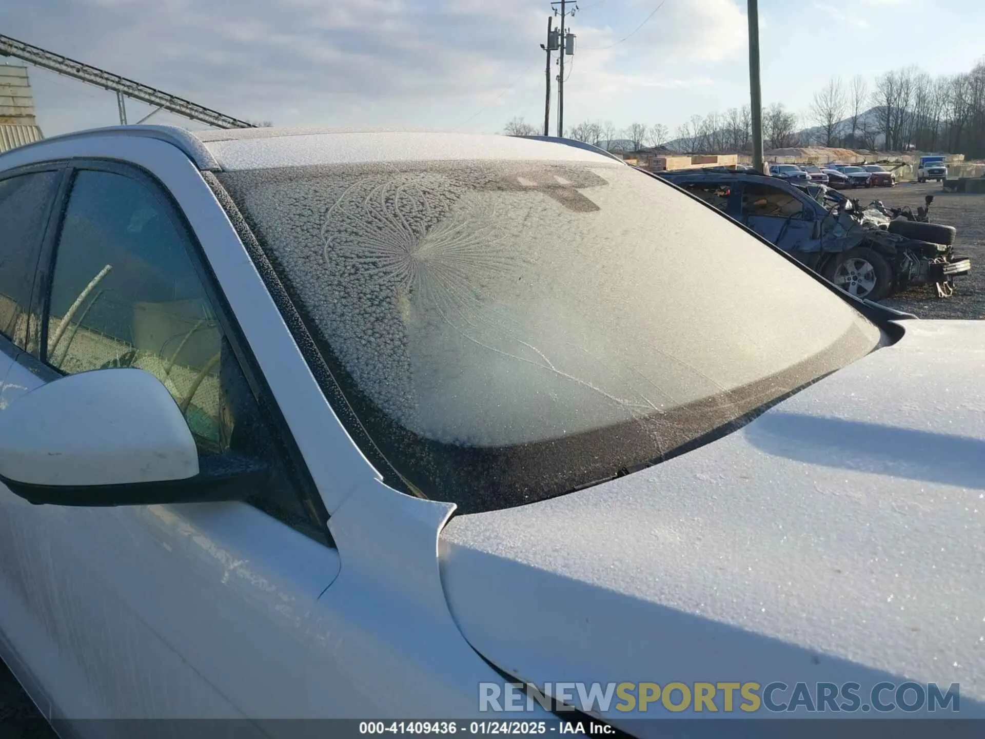 17 Photograph of a damaged car SADCM2FV2KA398507 JAGUAR F-PACE 2019