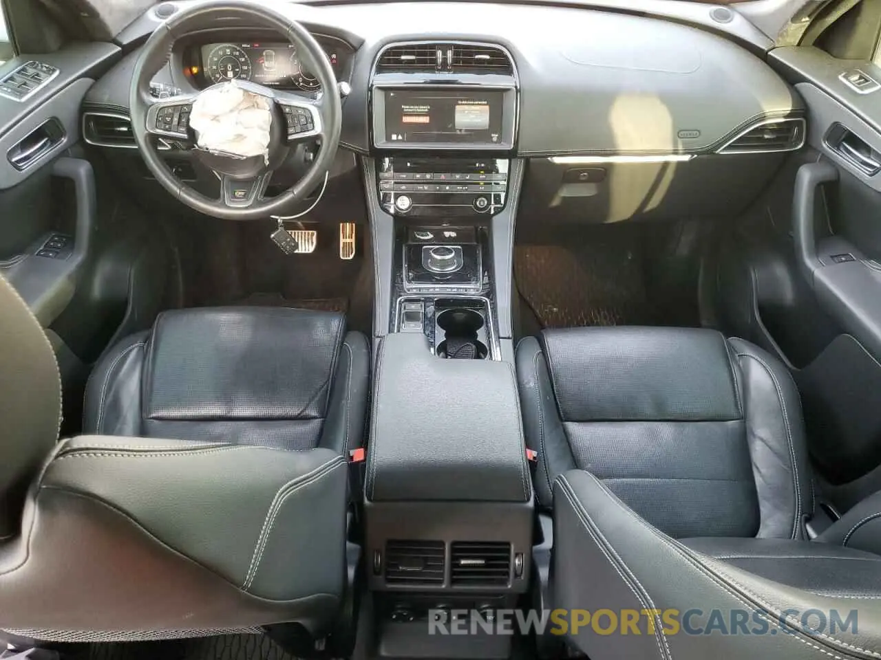 8 Photograph of a damaged car SADCM2FV3KA352927 JAGUAR F-PACE 2019