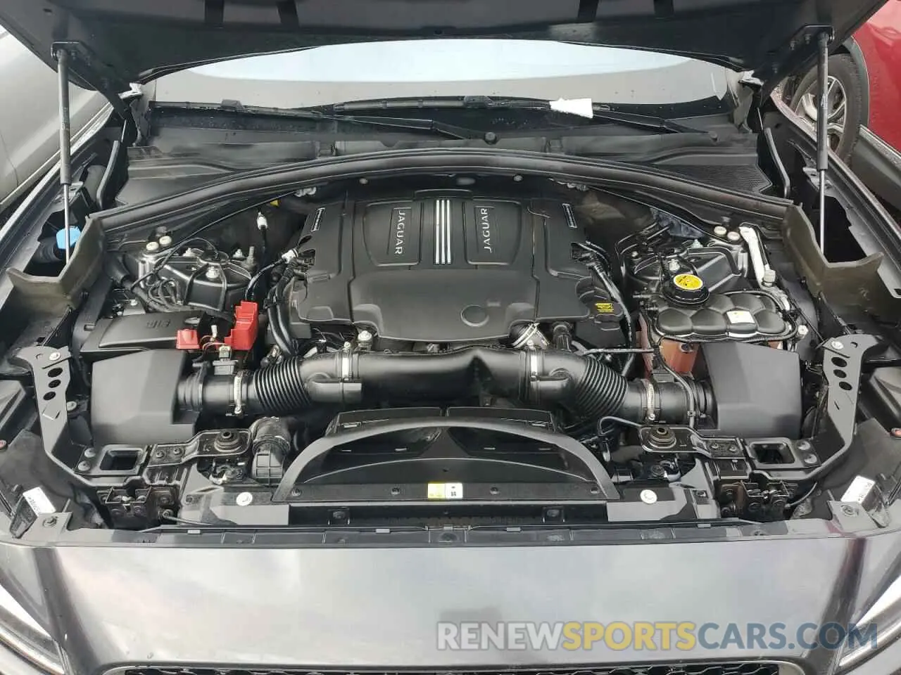 12 Photograph of a damaged car SADCM2FV5KA358051 JAGUAR F-PACE 2019