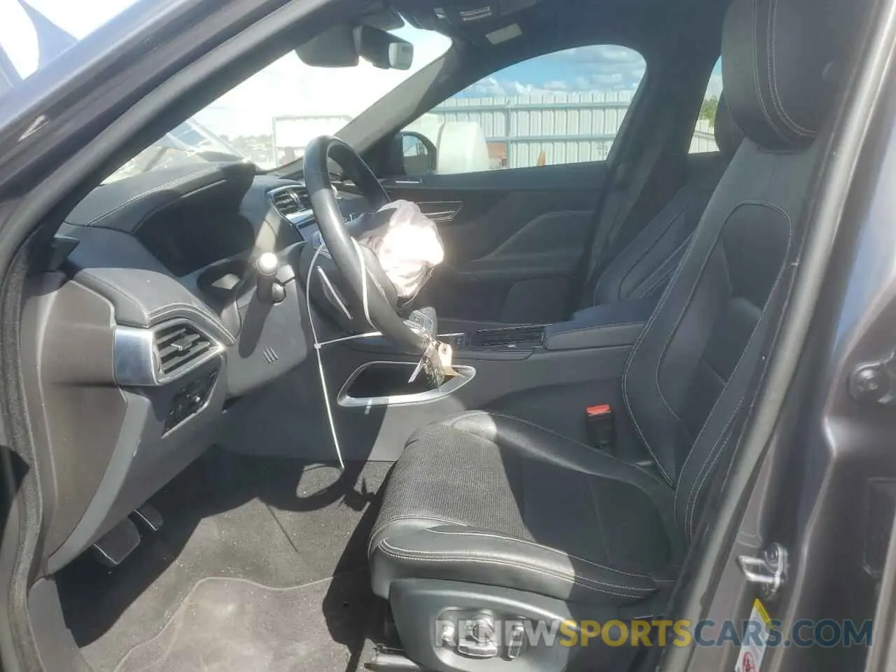 7 Photograph of a damaged car SADCM2FV5KA396329 JAGUAR F-PACE 2019