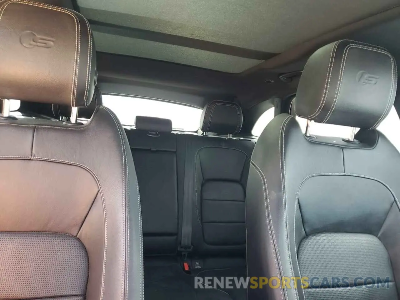 10 Photograph of a damaged car SADCM2FV6KA396176 JAGUAR F-PACE 2019