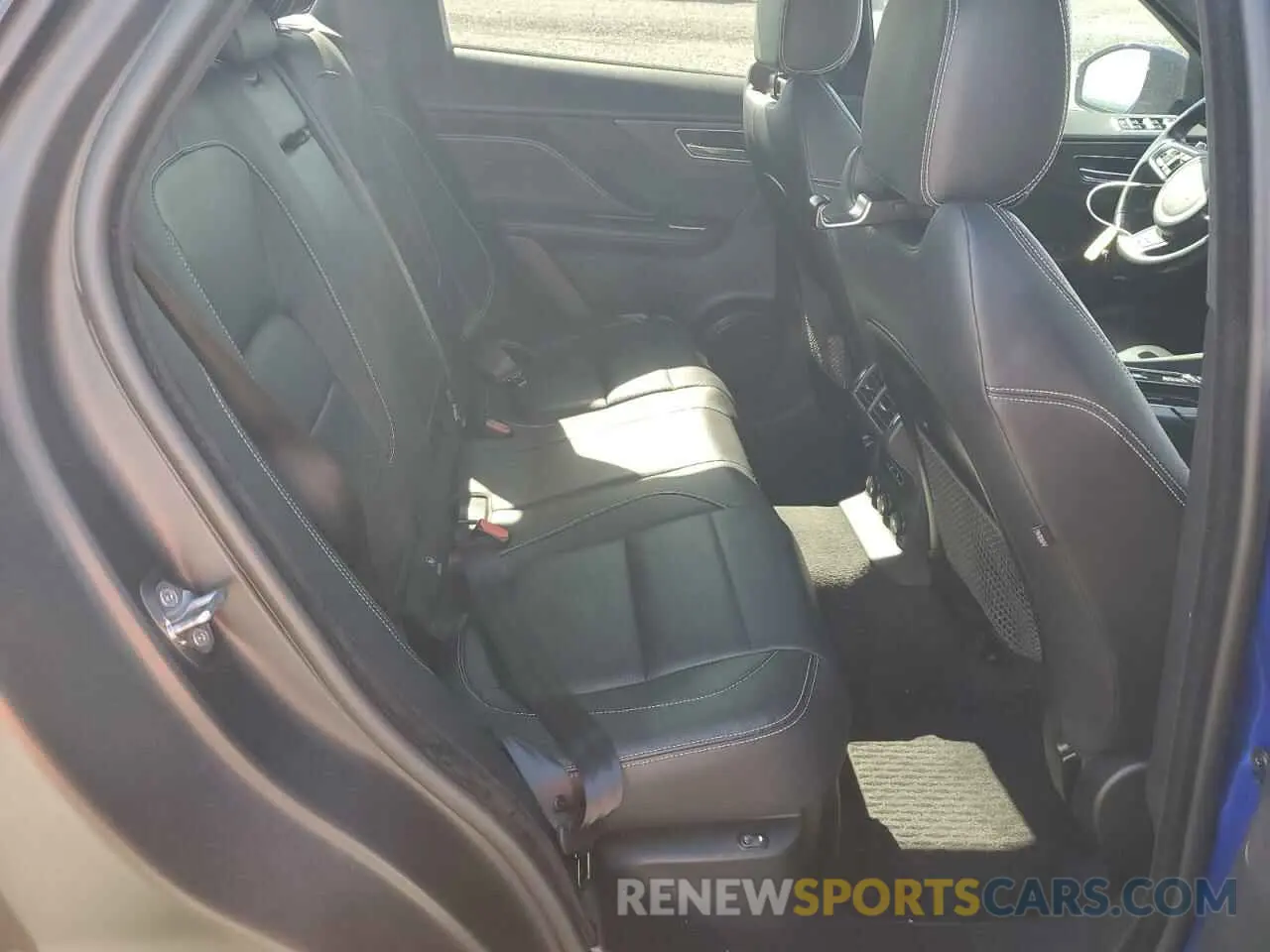 11 Photograph of a damaged car SADCM2FV8KA359369 JAGUAR F-PACE 2019