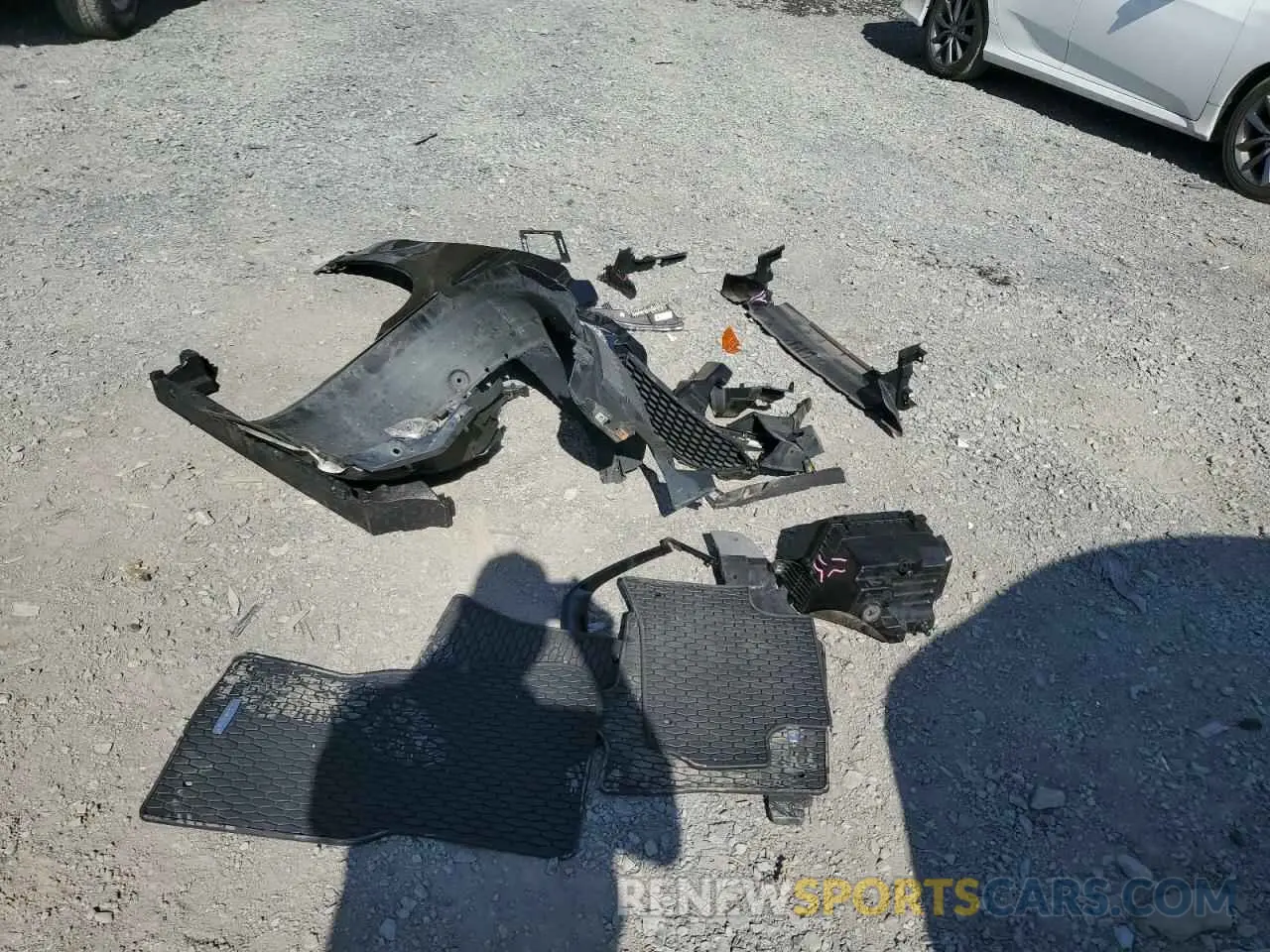 13 Photograph of a damaged car SADCM2FV8KA398771 JAGUAR F-PACE 2019