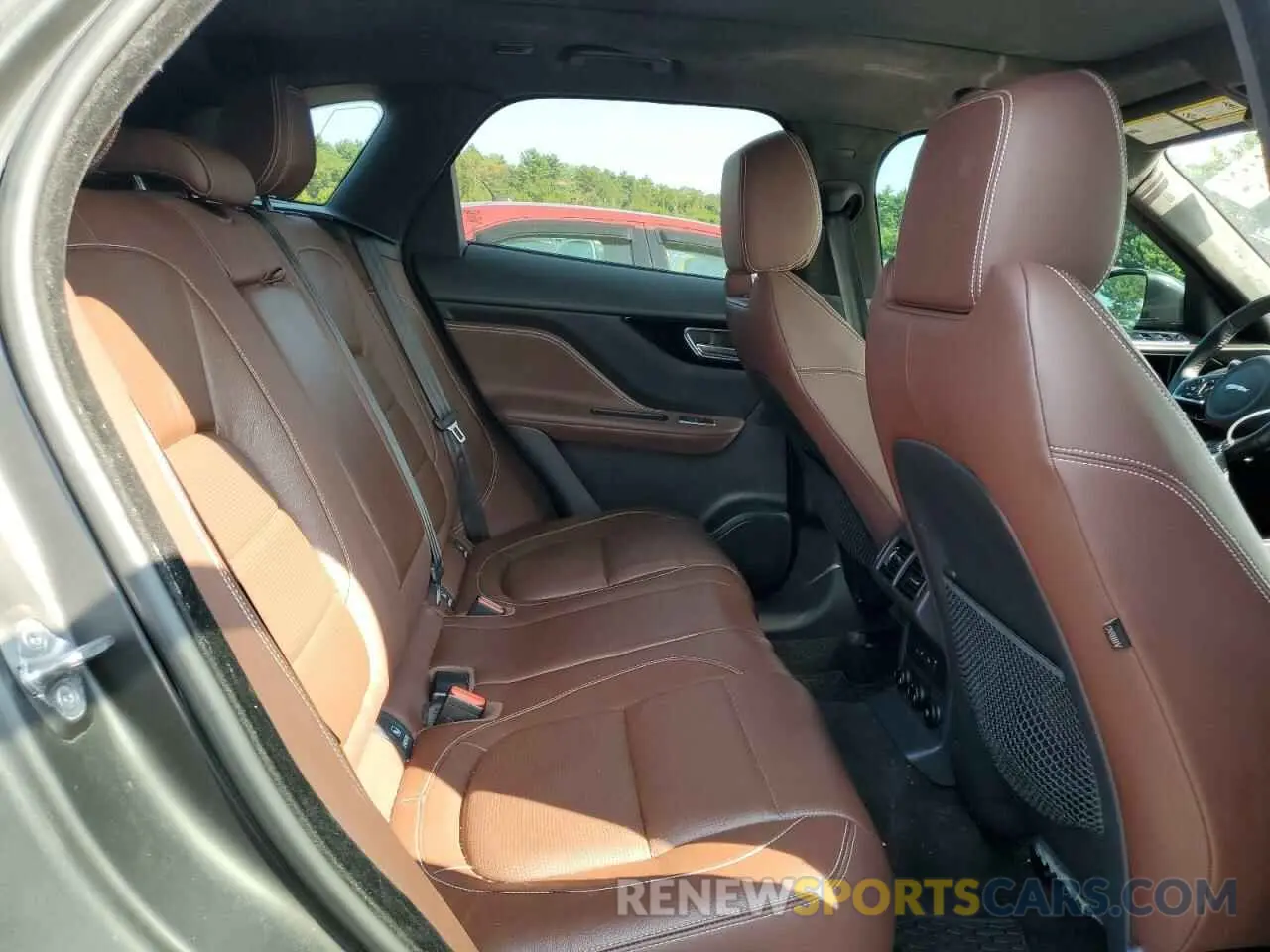 11 Photograph of a damaged car SADCM2FV8KA609726 JAGUAR F-PACE 2019