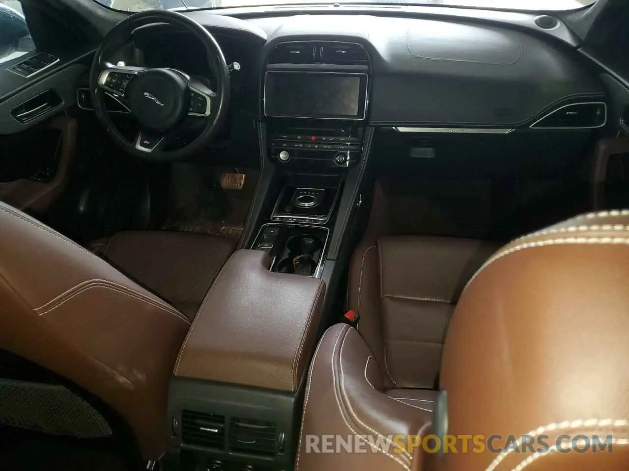8 Photograph of a damaged car SADCM2FV9KA365990 JAGUAR F-PACE 2019
