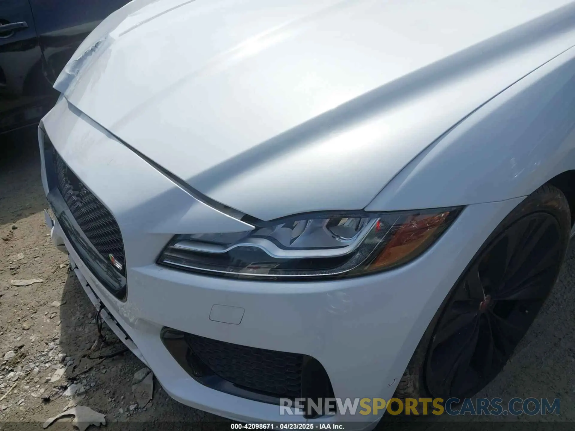 6 Photograph of a damaged car SADCM2FV9KA609878 JAGUAR F-PACE 2019