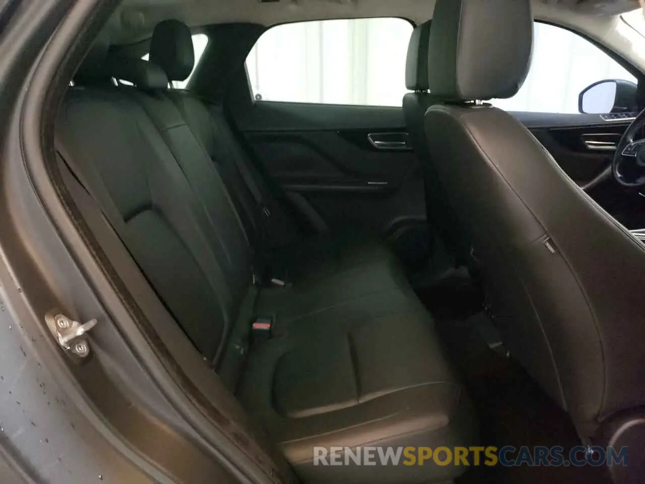 11 Photograph of a damaged car SADCS2FX1KA391782 JAGUAR F-PACE 2019