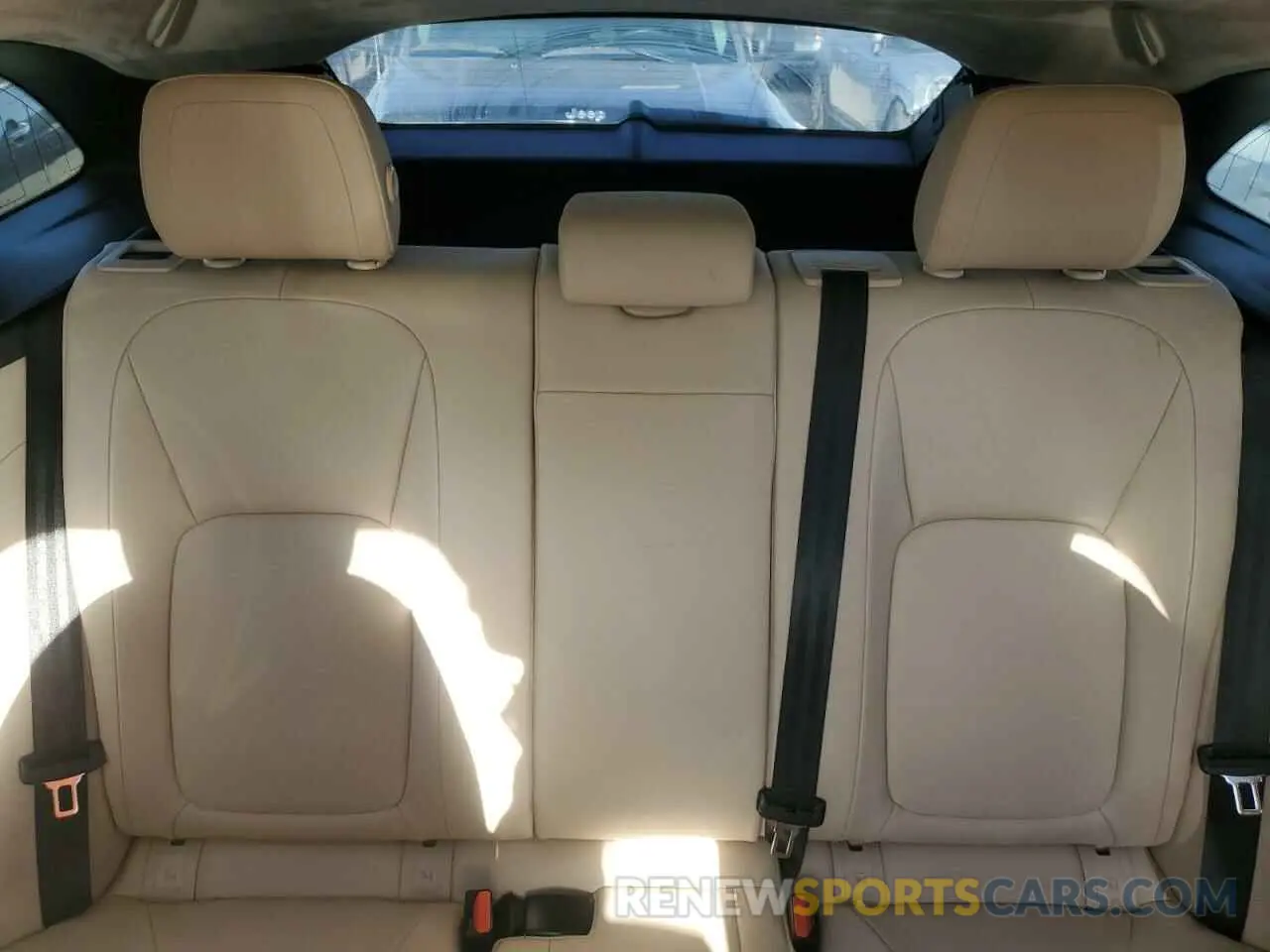 10 Photograph of a damaged car SADCS2FX3KA391153 JAGUAR F-PACE 2019