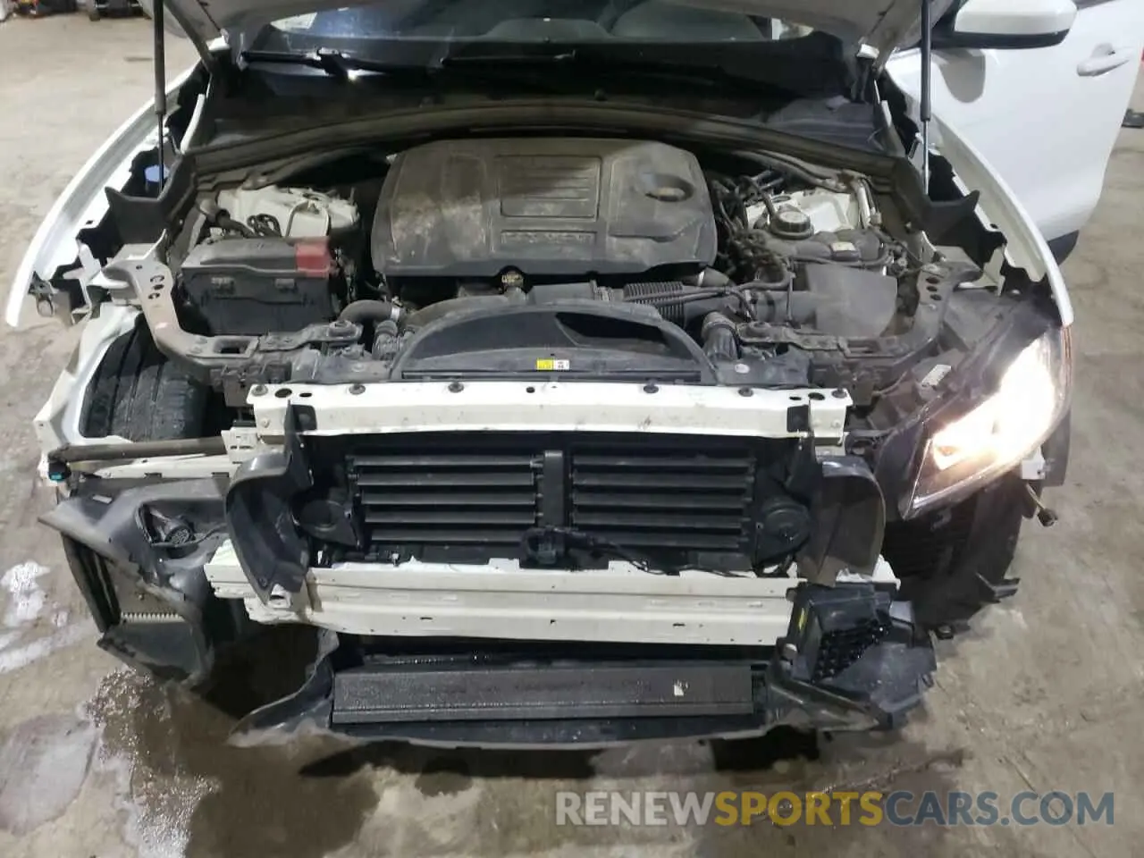 12 Photograph of a damaged car SADCS2FX9KA602971 JAGUAR F-PACE 2019